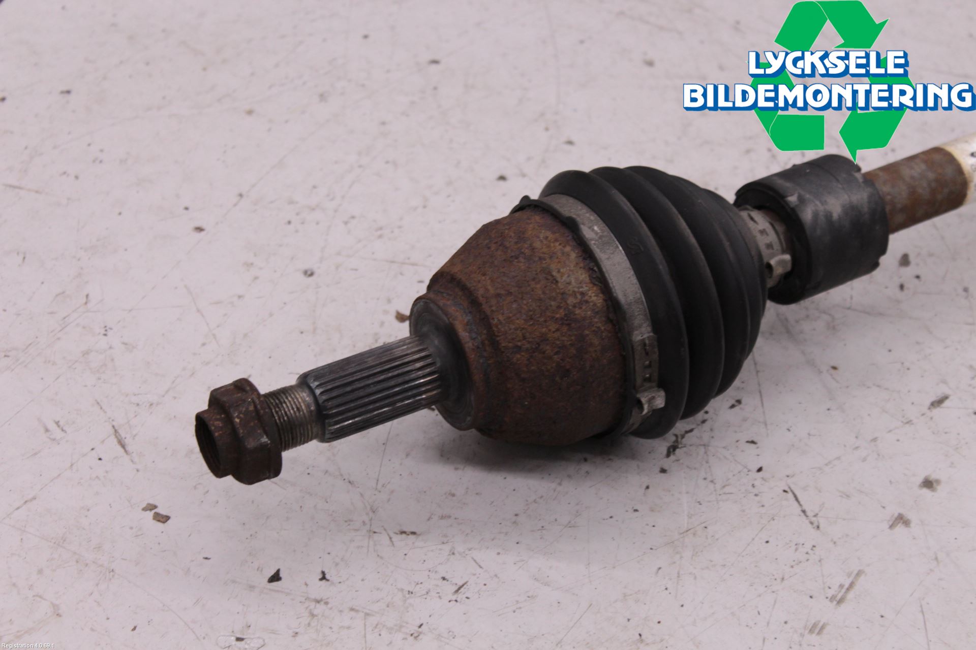 Mini COUPE R56 05-14 Drivaxel Fram Vänster