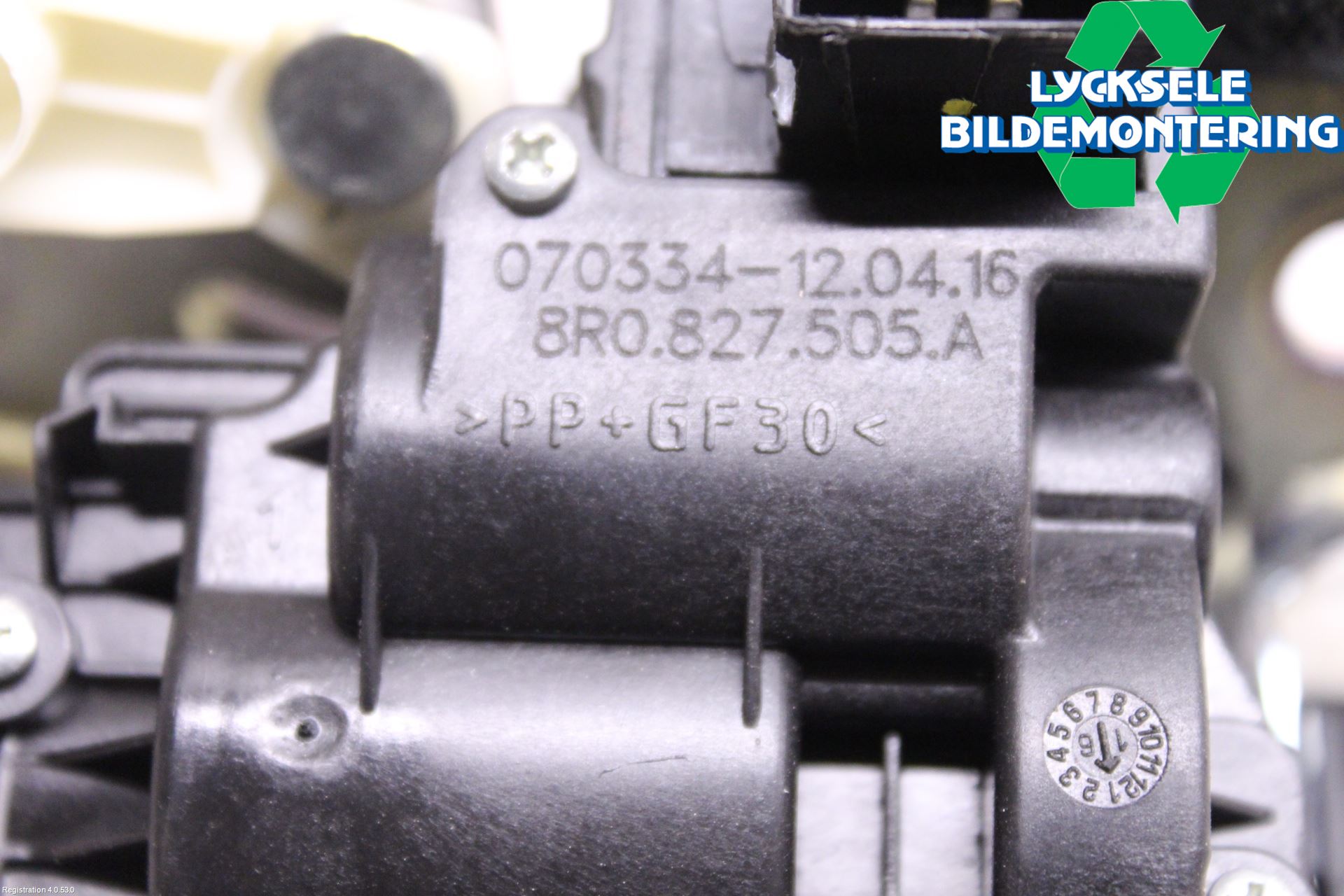 Audi A6 ALLROAD 12-18 Låskista Baklucka