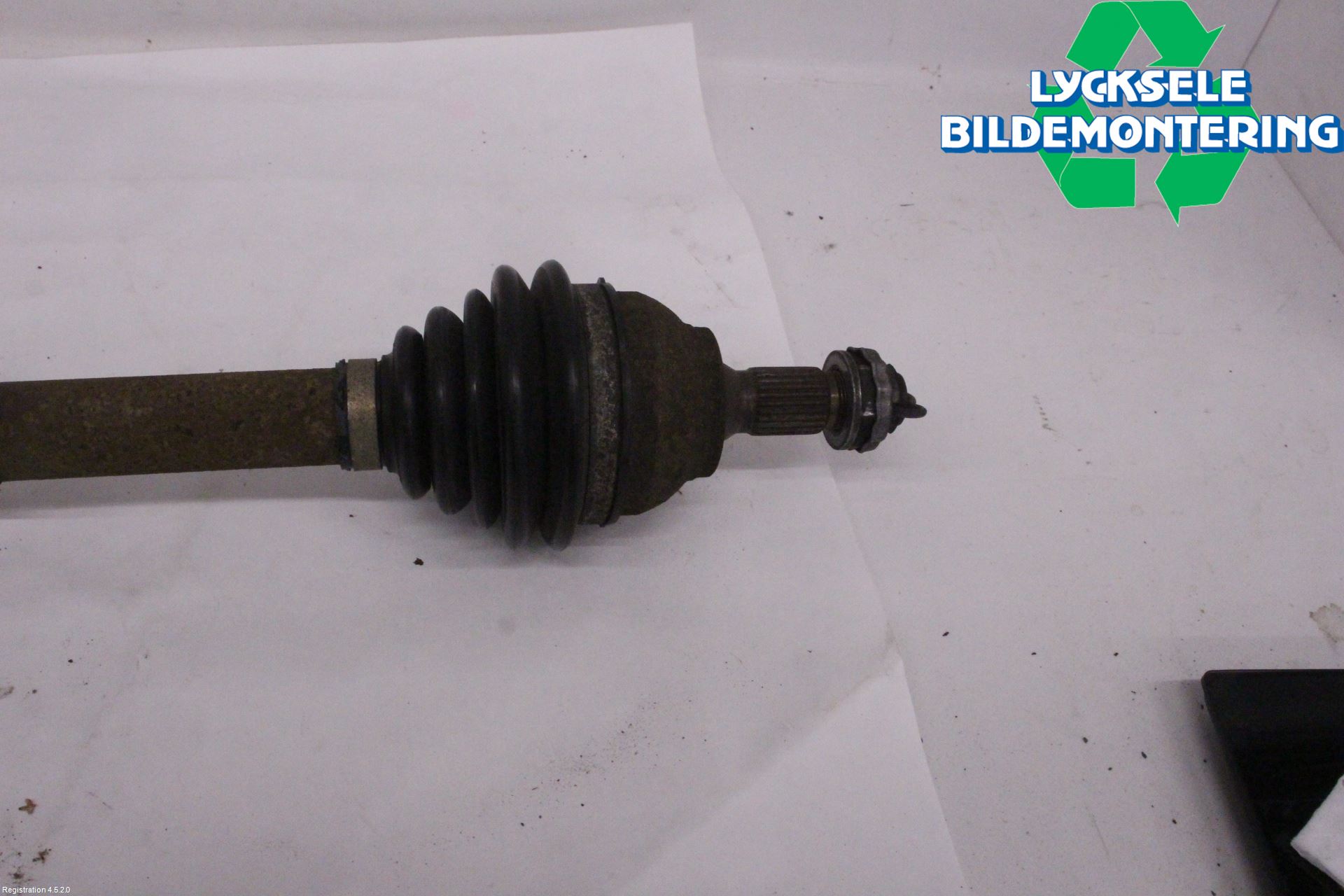 Peugeot PARTNER 16-18 Drivaxel Fram Höger