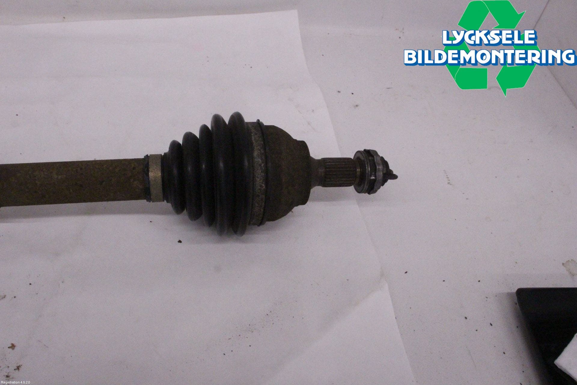 Peugeot PARTNER 16-18 Drivaxel Fram Höger