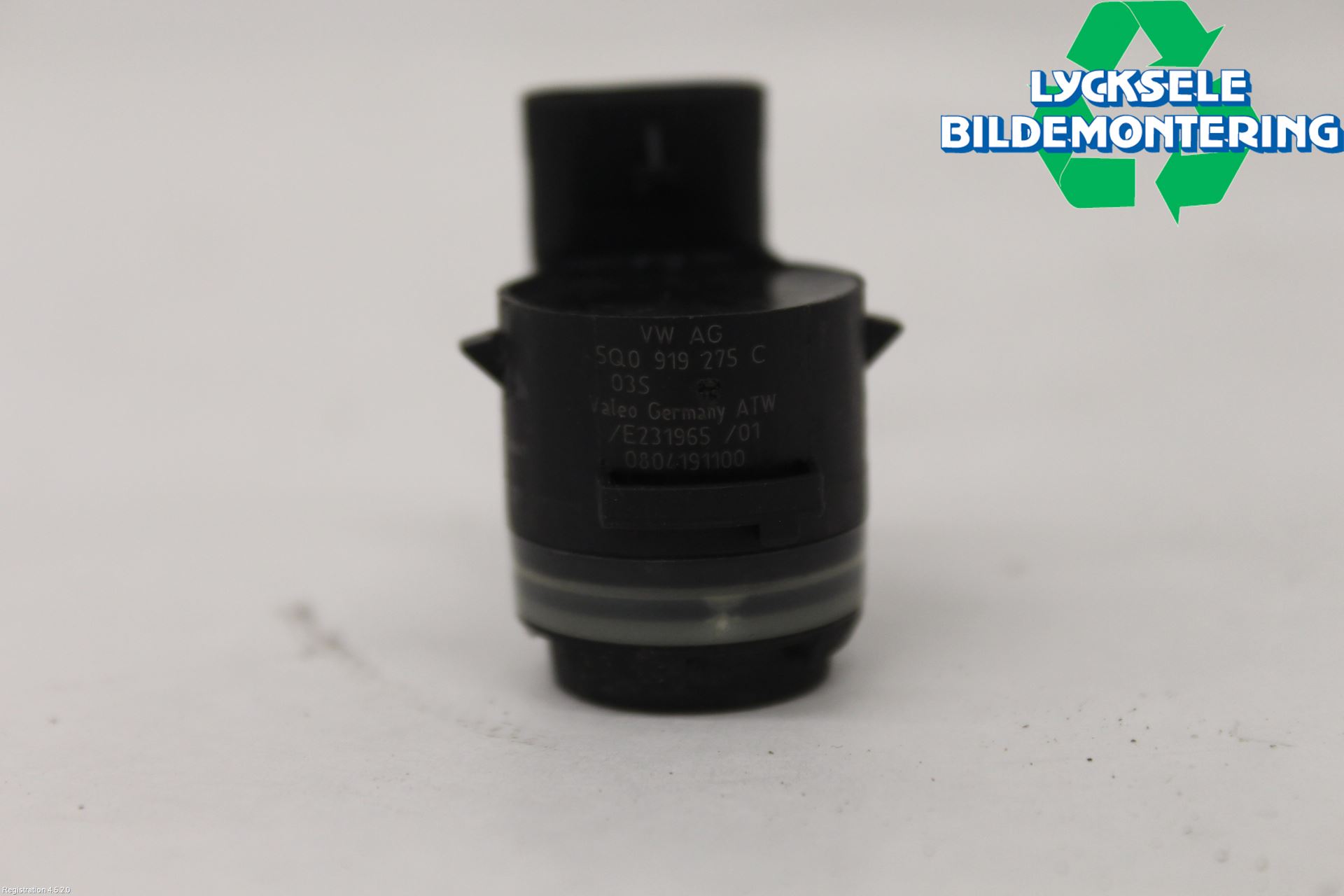 Audi A6 F2/C8 19- Parkeringshjälp Frontsensor