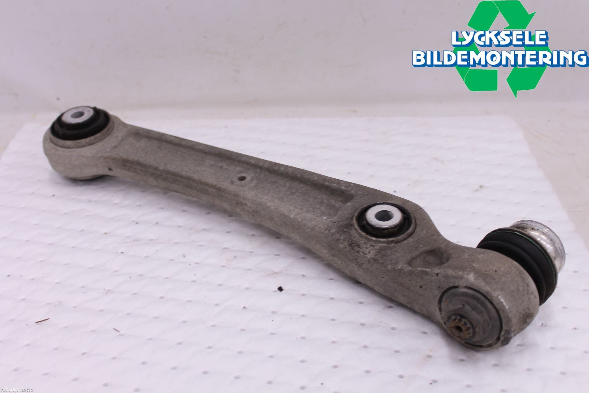 Audi A6 F2/C8 19- Bärarm Fram Undre Hö