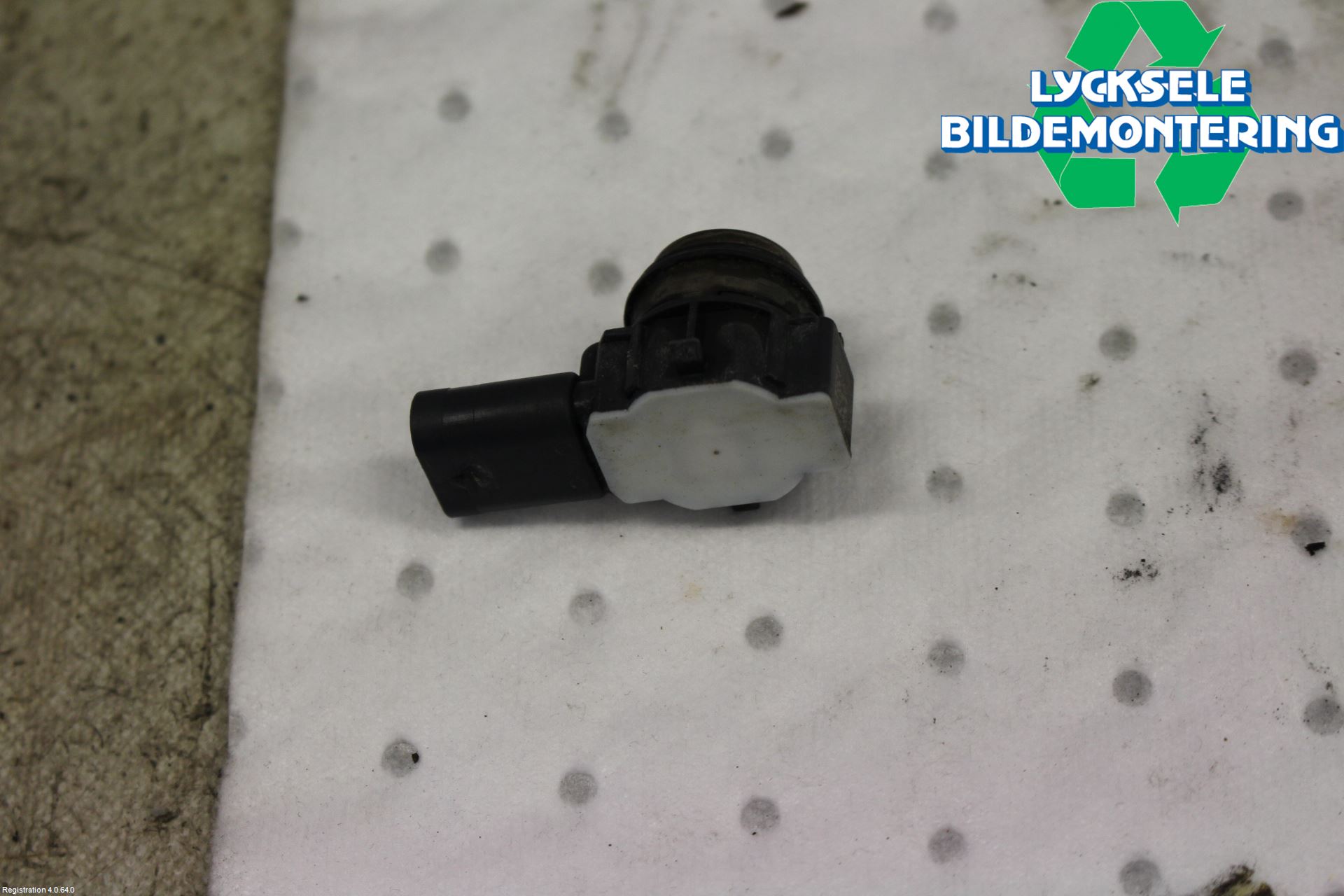 BMW 3 F30/F31/F80 12-19 Parkeringshjälp Backsensor