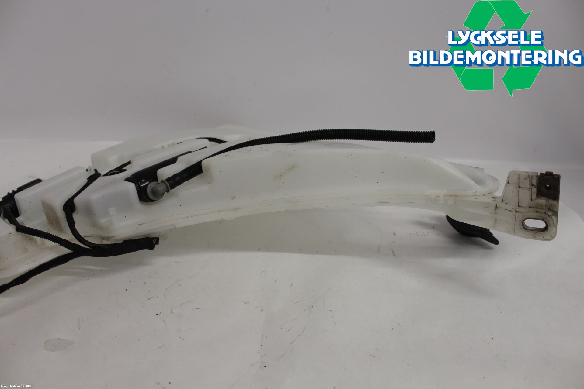 BMW 4 F32/F33/F82/F83 13-20 Spolartank Vindruta-Strål
