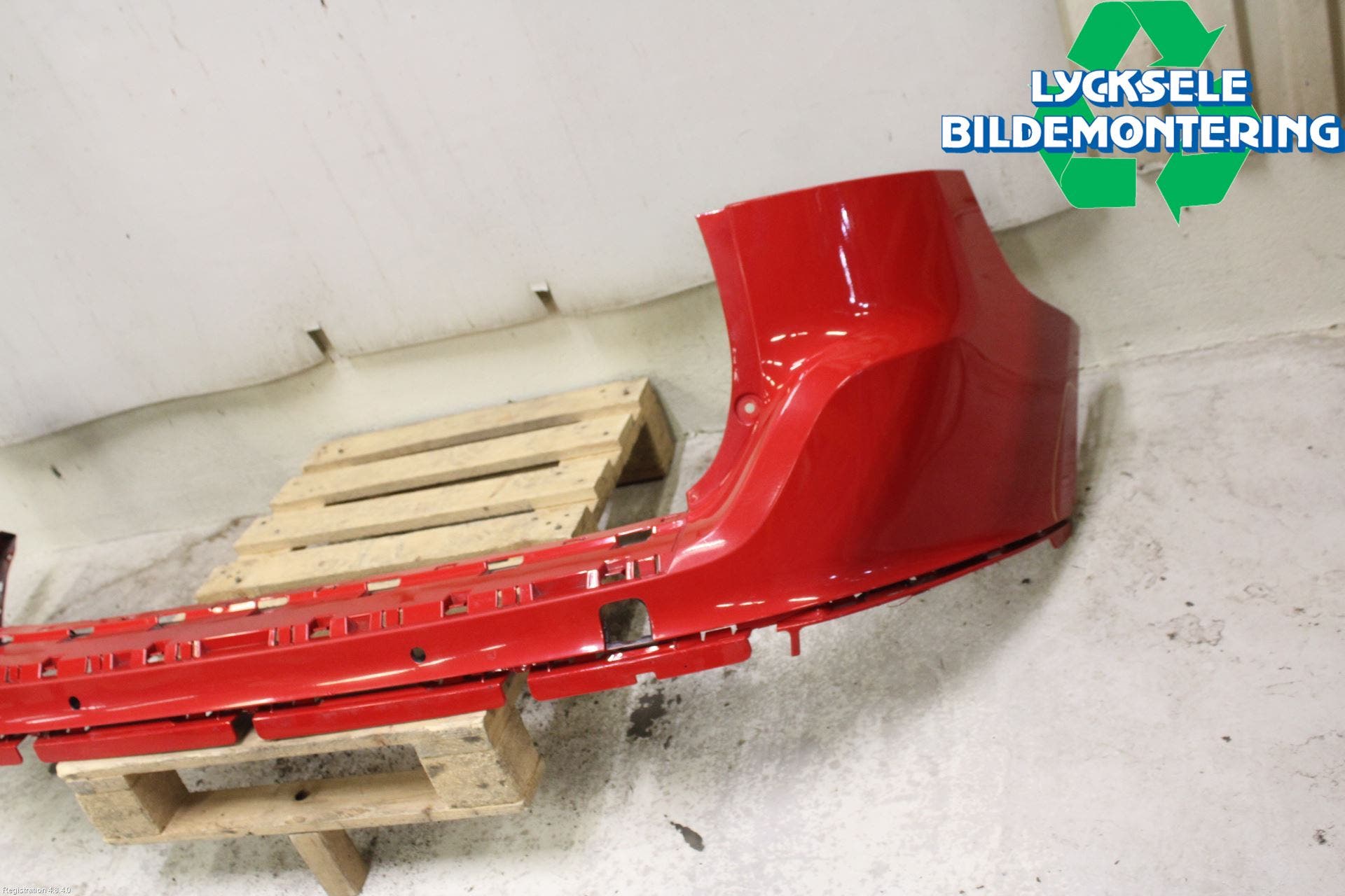 Volvo XC60 09-13 Stötfångarbeklädnad Bak