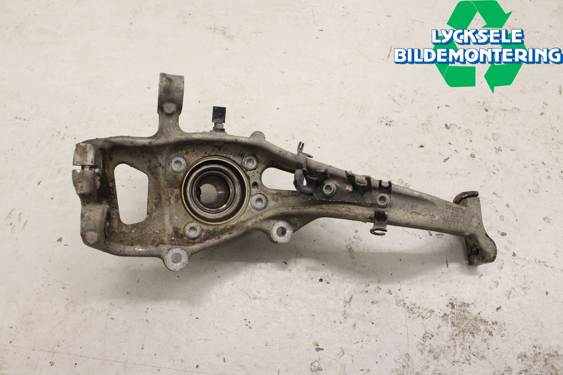 Audi A4/S4 B9 16-19 Styrspindel Lagerhus Hö