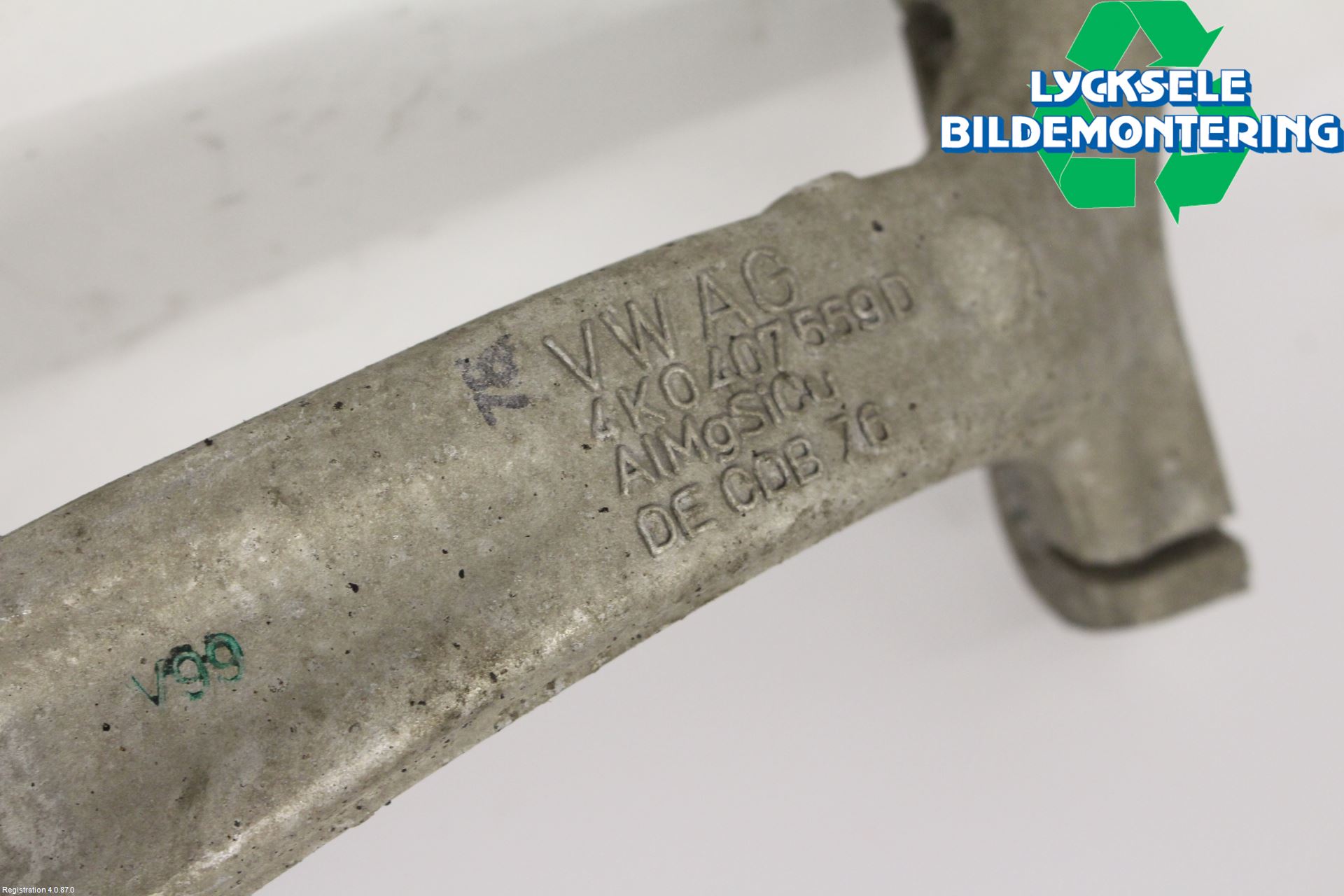 Audi A6 F2/C8 19- Styrspindel Lagerhus Vä