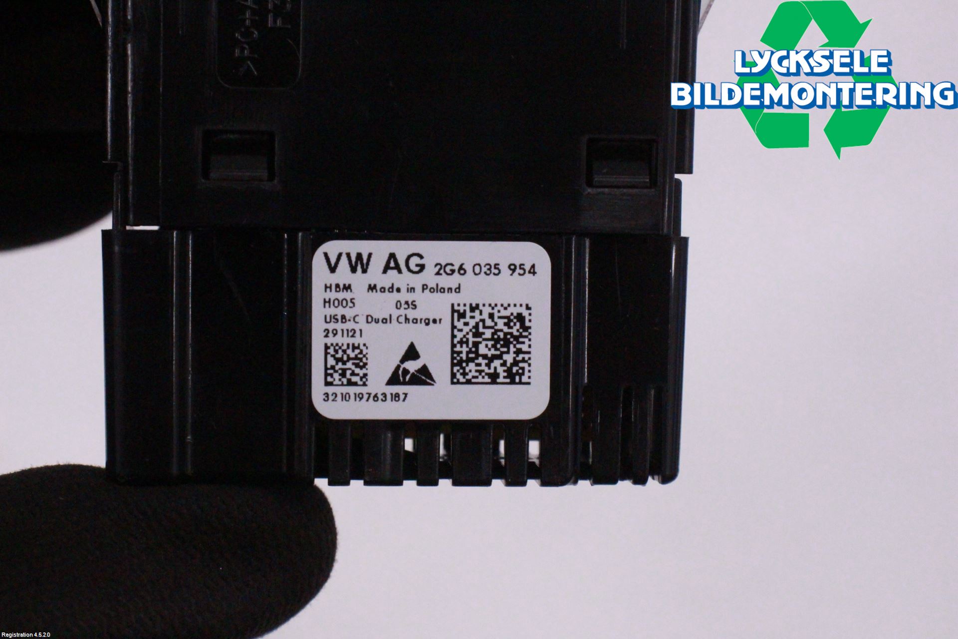 Volkswagen VW GOLF / E-GOLF VIII 20- Usb Connection