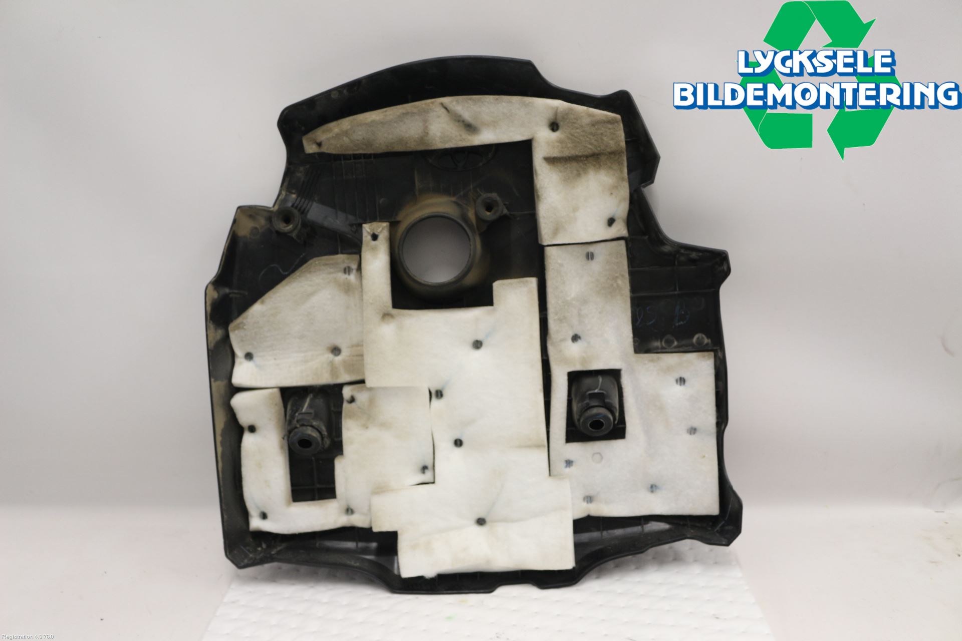 Toyota HILUX 16- Motorkåpa