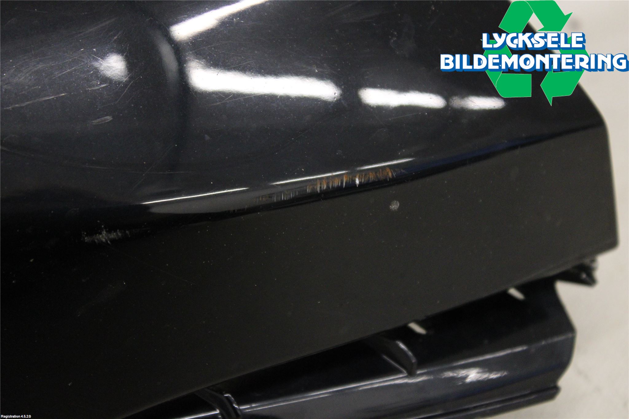 Ford FOCUS 15-18 Stötfångardel Bak Vä