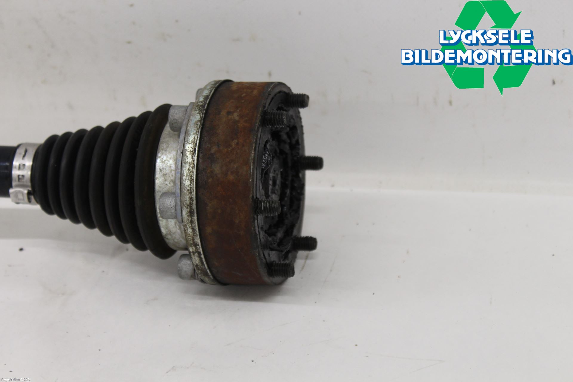 Audi Q2/SQ2 17- Drivaxel Fram Vänster