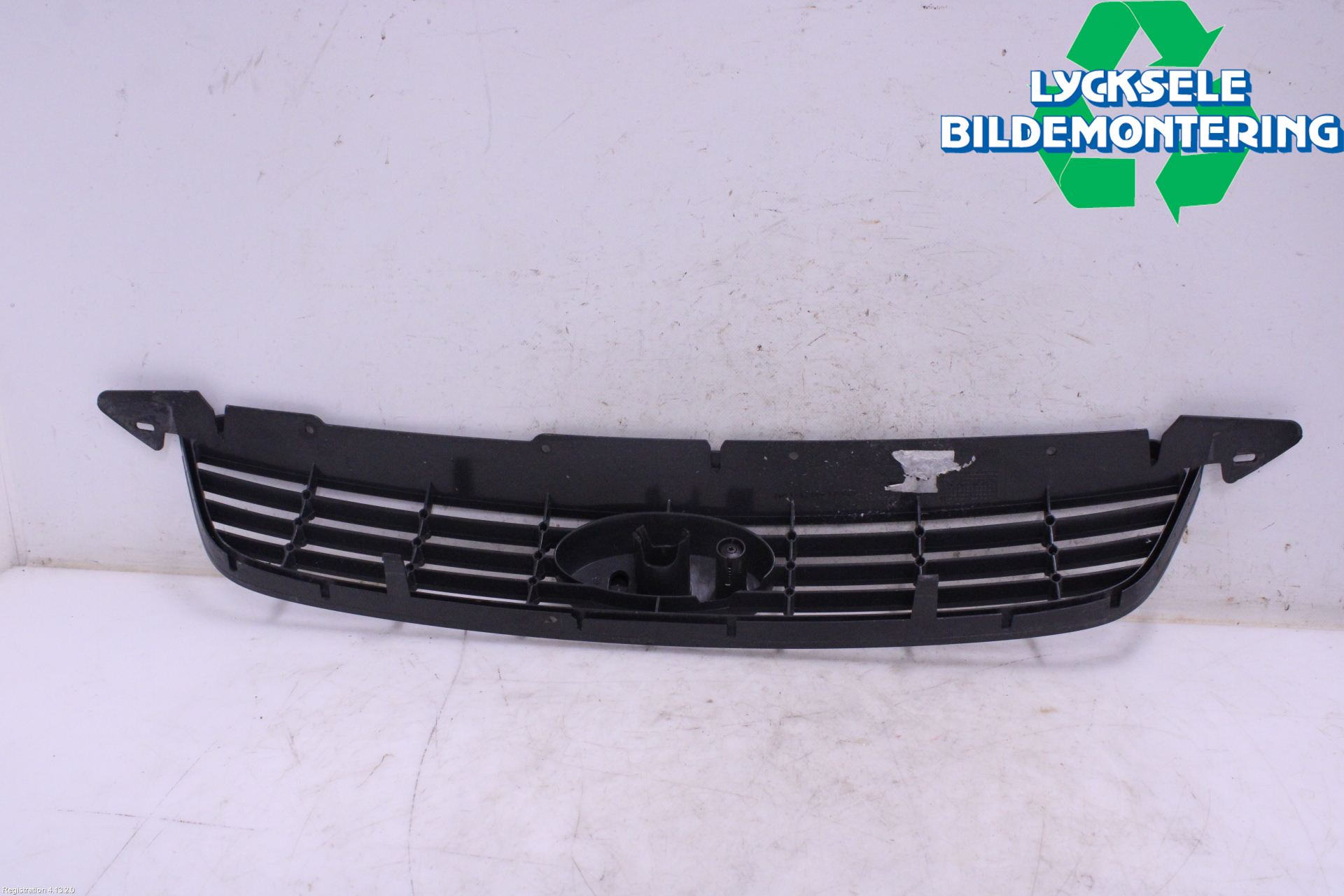 Ford FOCUS 08-11 Grill Komp