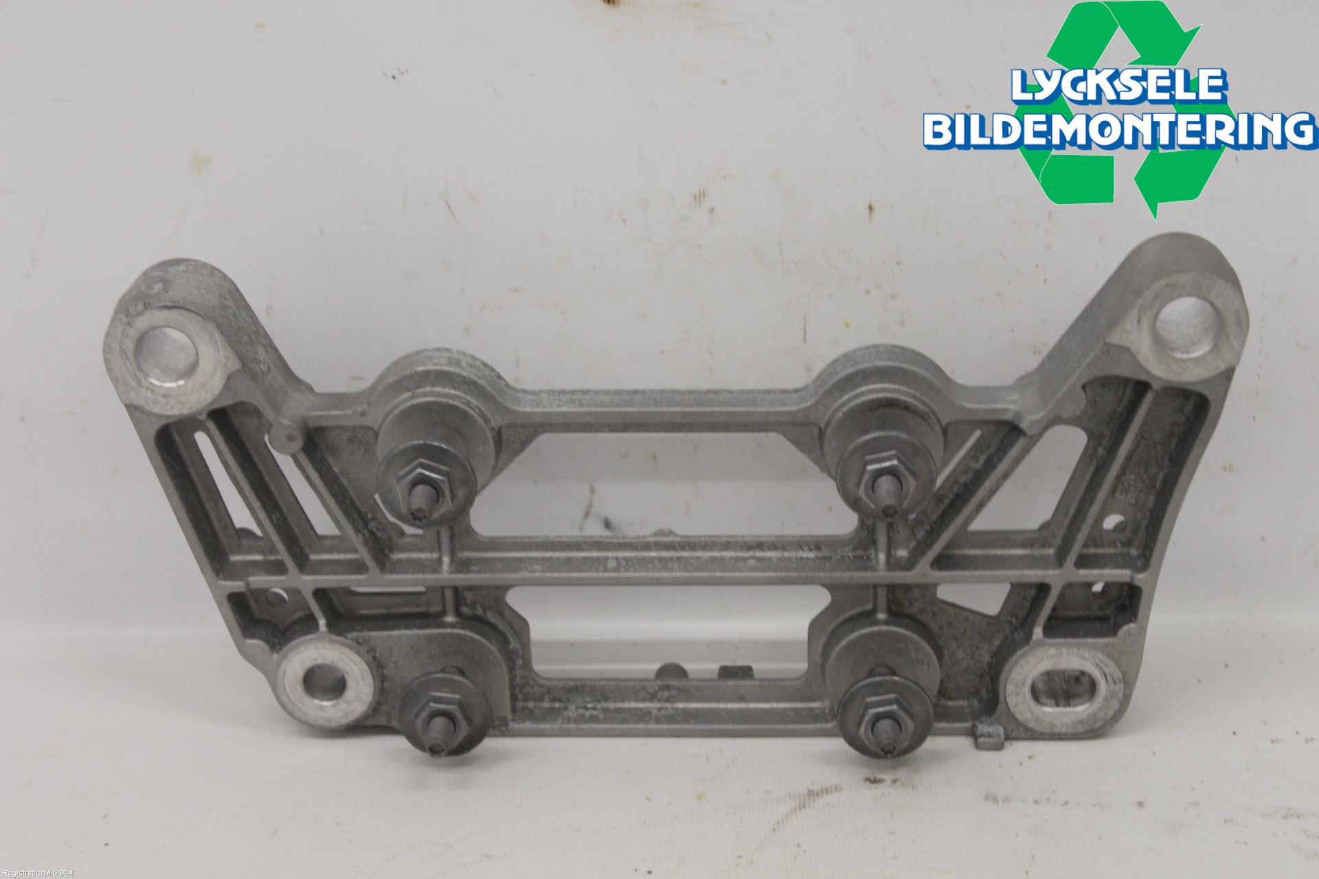 Ford MUSTANG Mach-E 21- Motorbalk