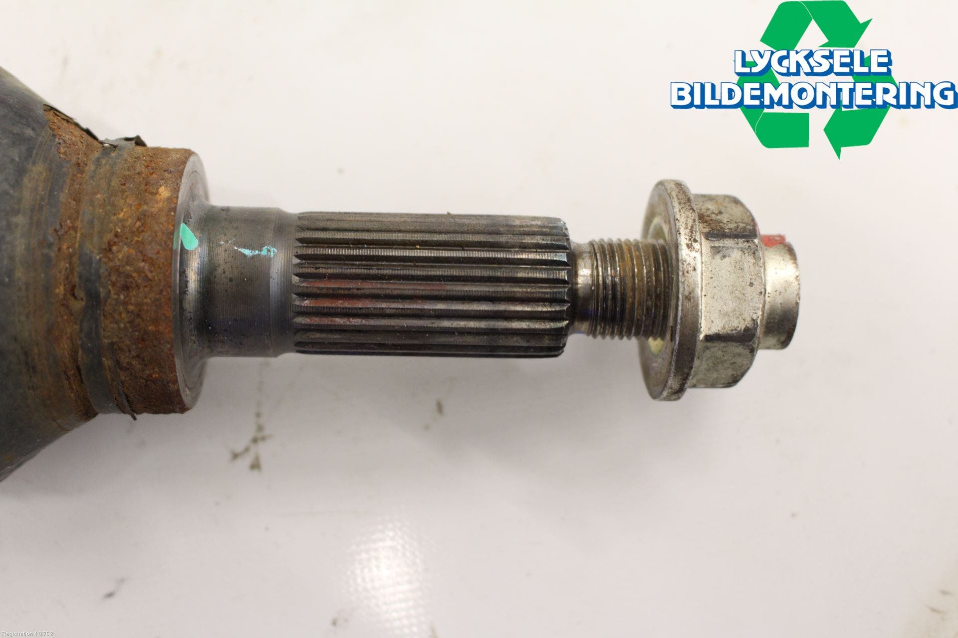 Suzuki VITARA 15- Drivaxel Bak Höger