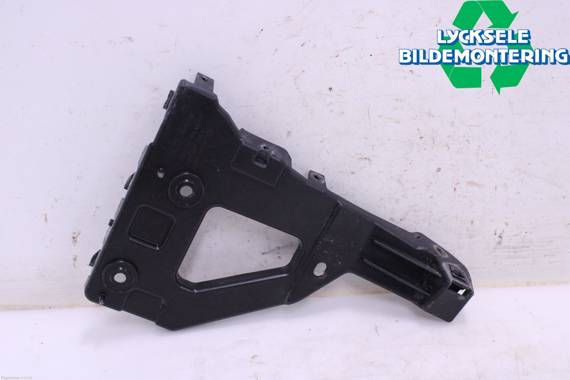 Audi ALLROAD 06-11 Stötfångarfäste Fram Hö