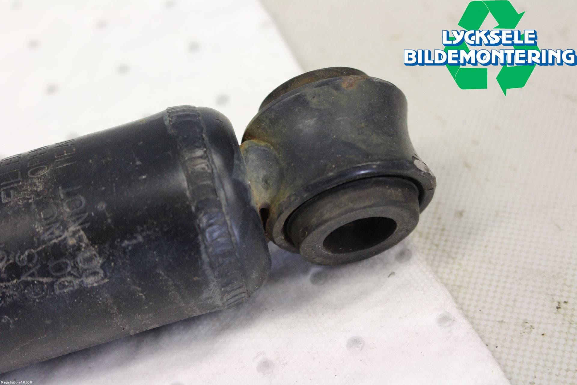 Isuzu D-MAX Stötdämpare Bak