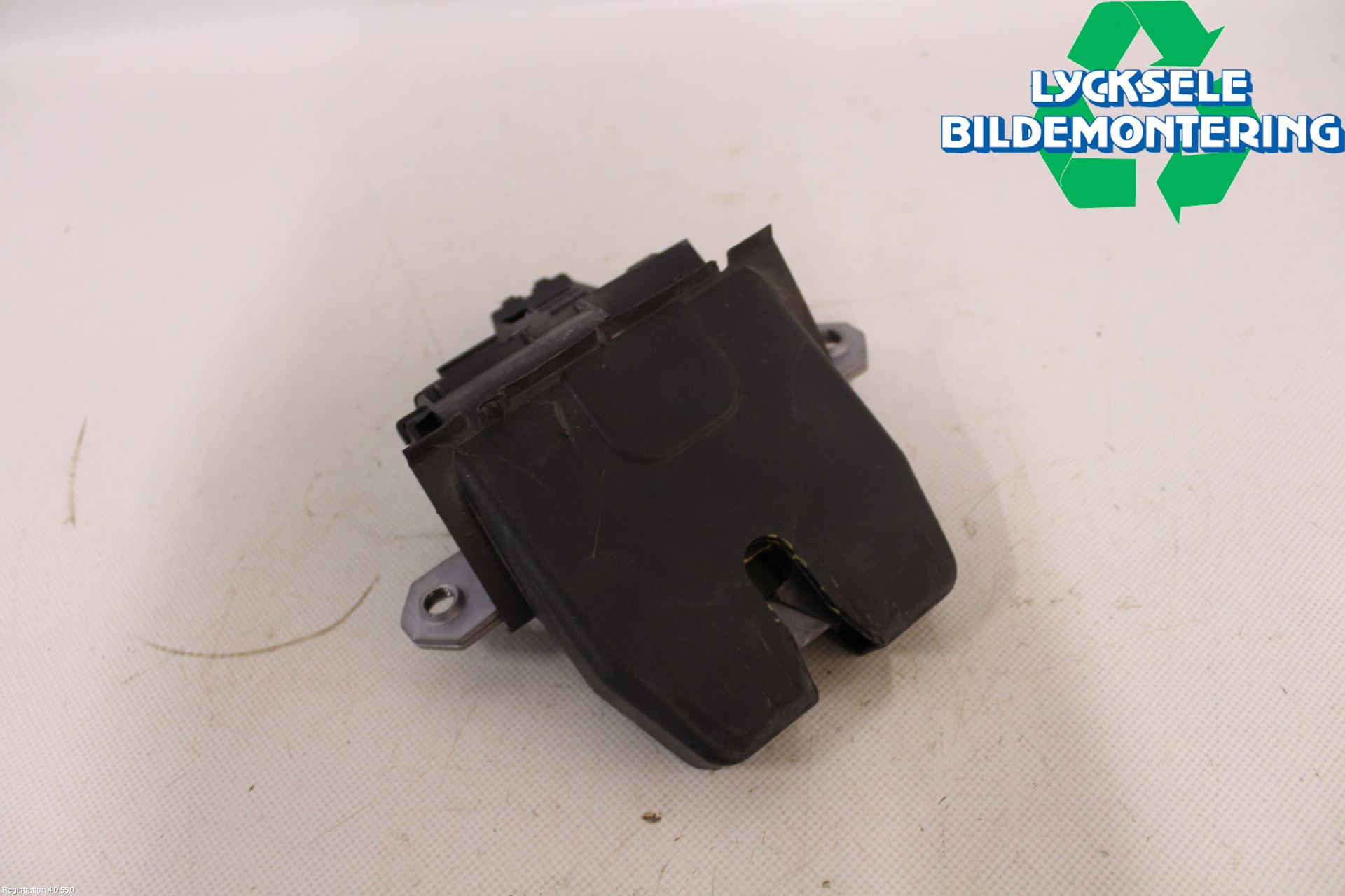 Ford FOCUS 11-14 Låskista Baklucka