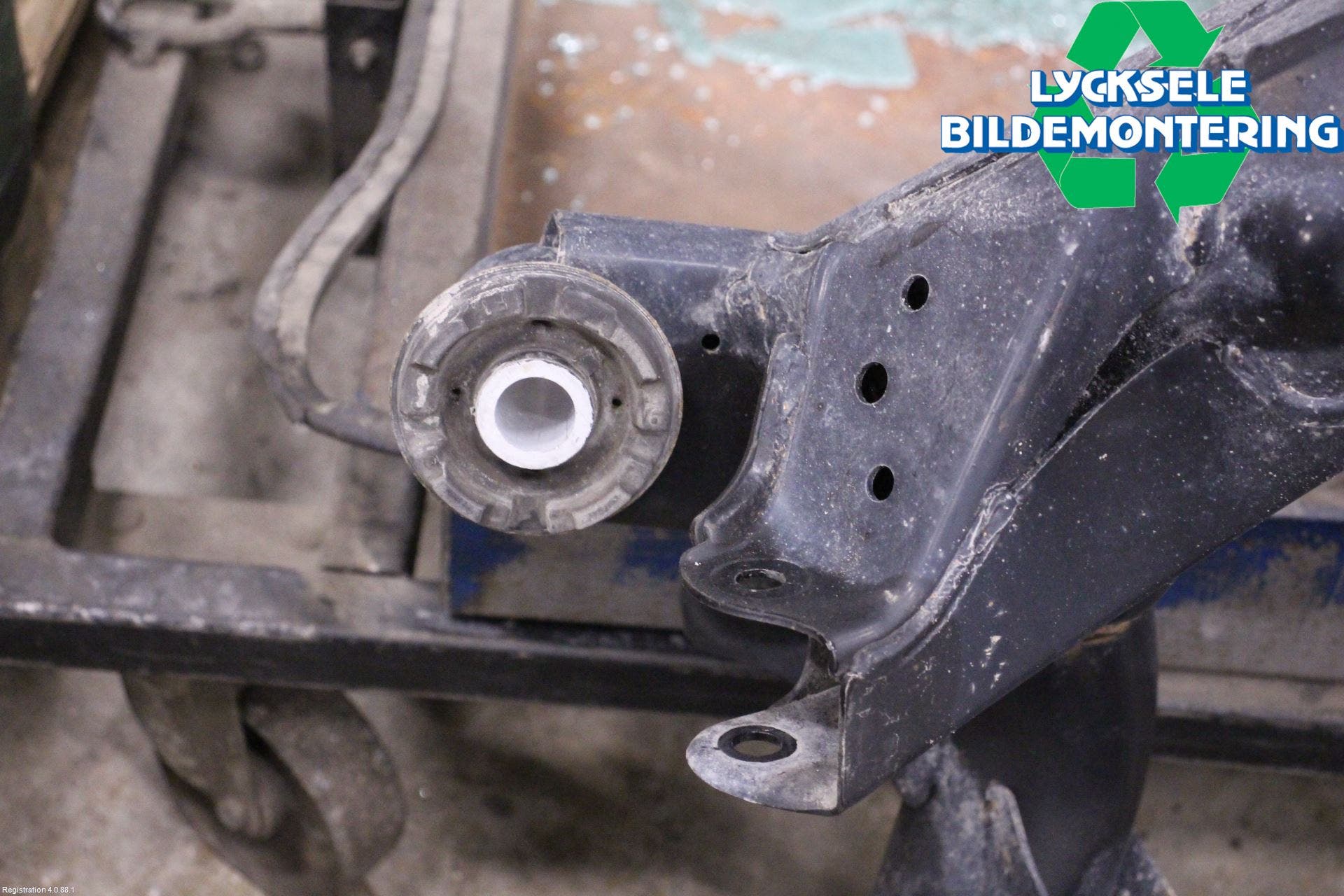 Toyota RAV4 19- Bakaxelbalk