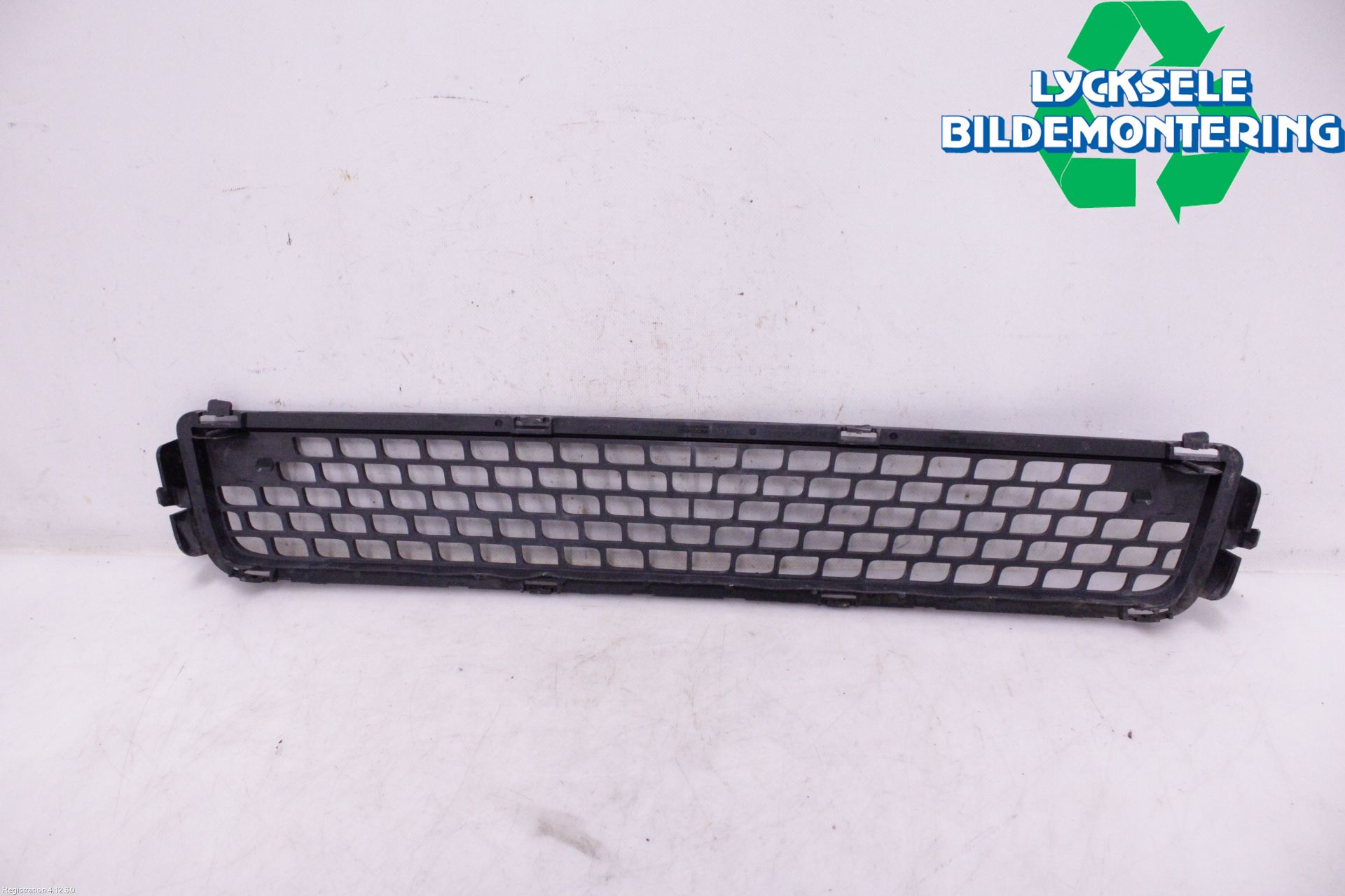 Volvo V70 08-13 Grilldel Mitt