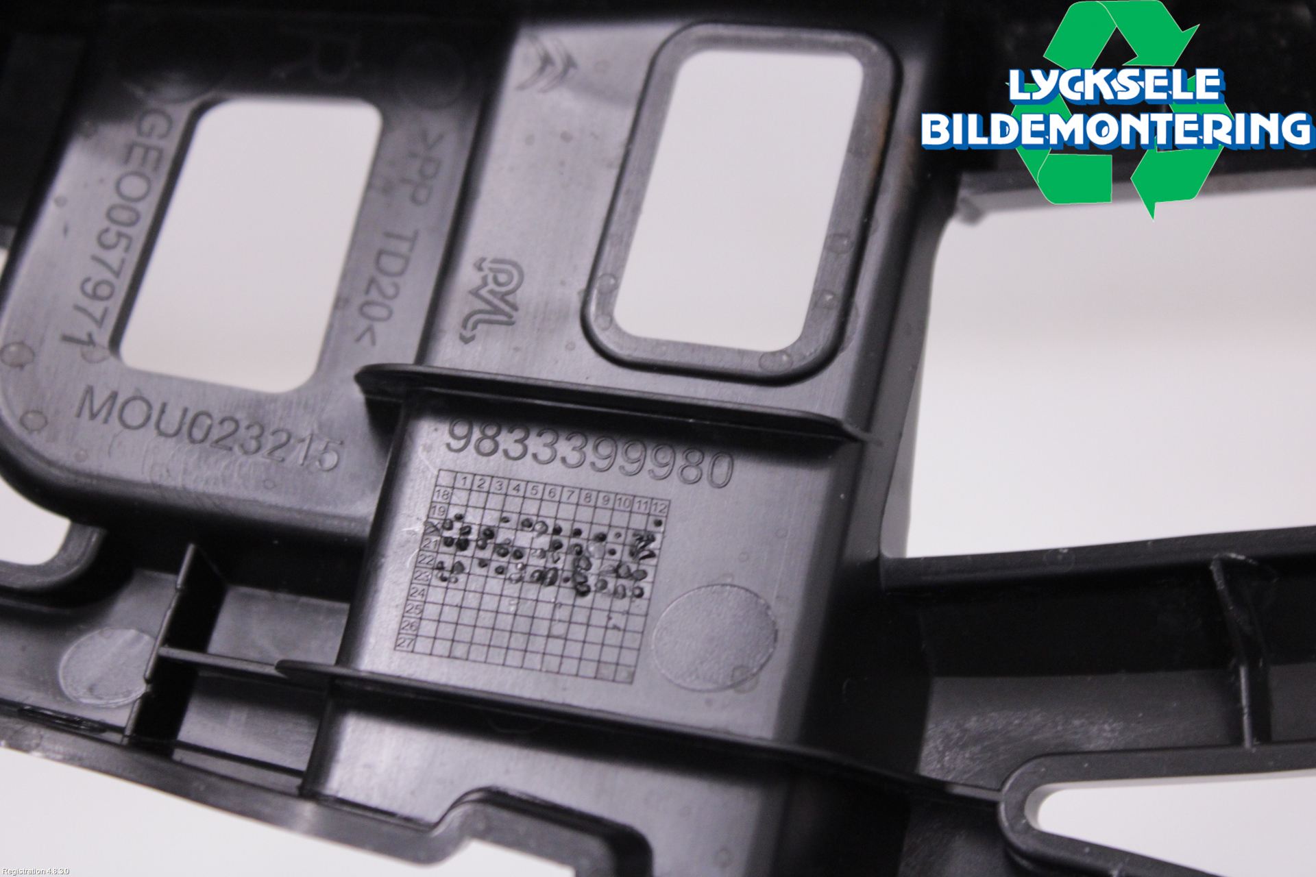 Citroen C5 AIRCROSS 19- Stötfångarfäste Bak Hö