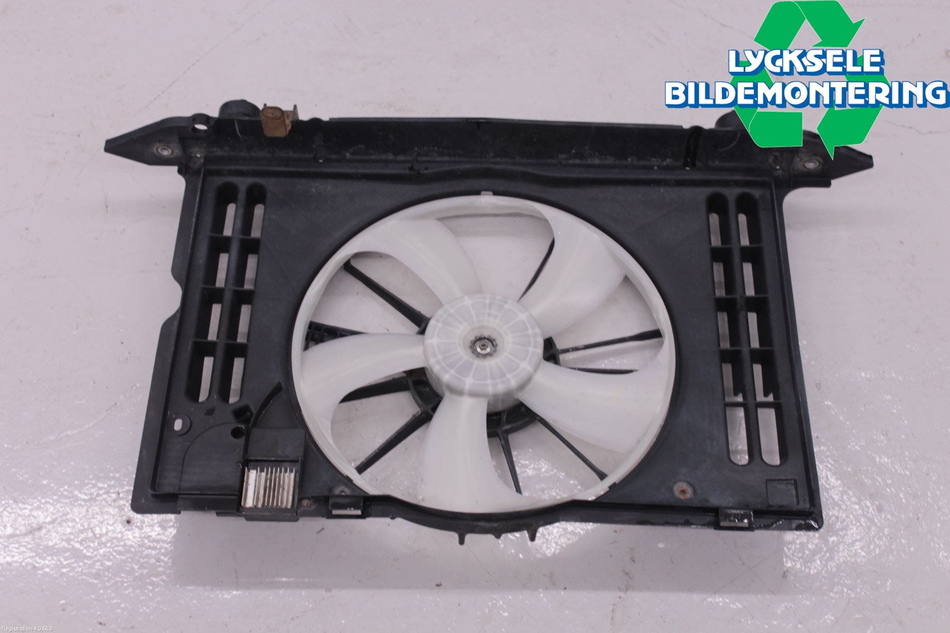 Toyota VERSO 09-18 Kylfläkt El