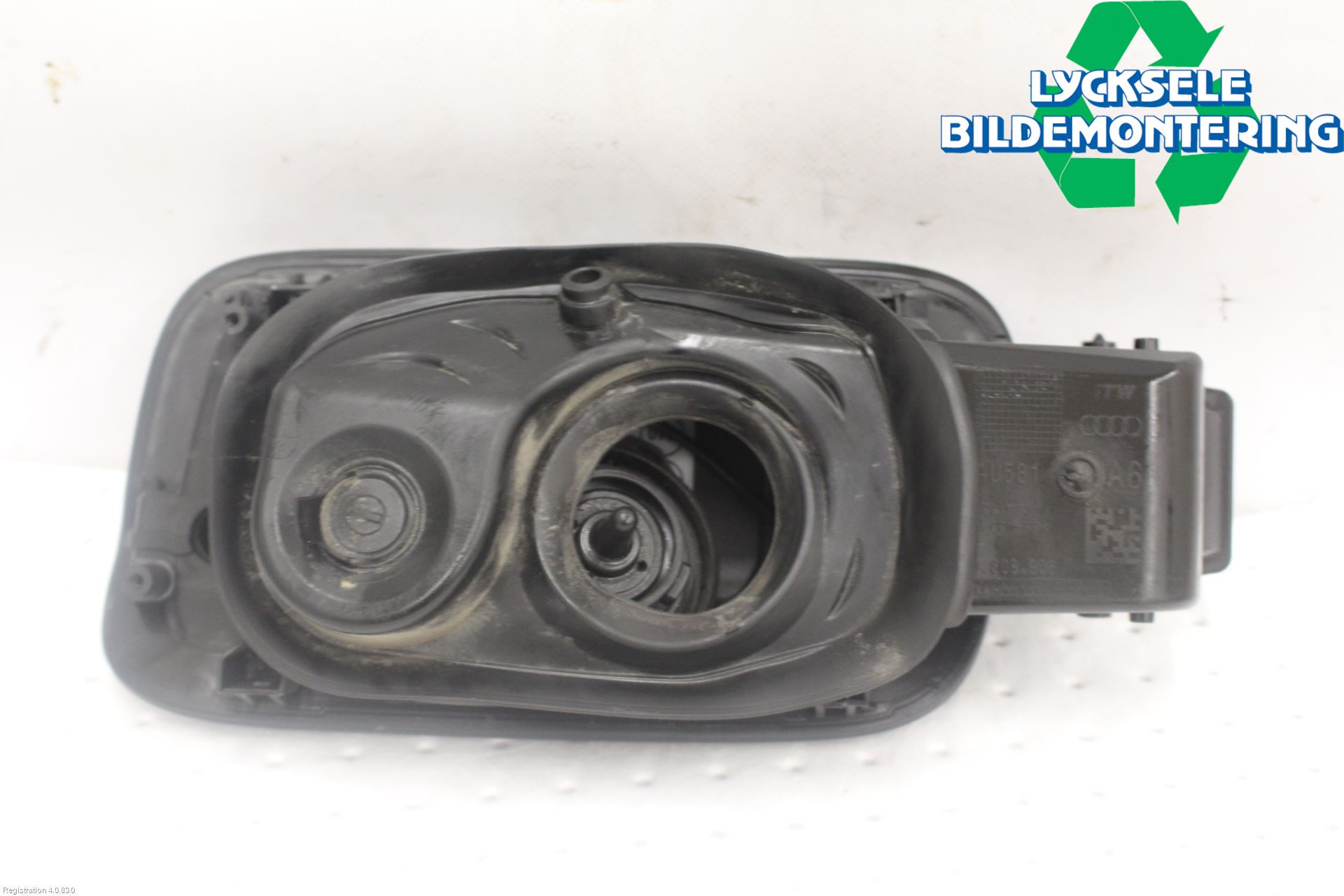 Audi A6 F2/C8 19- Bränsletankslock