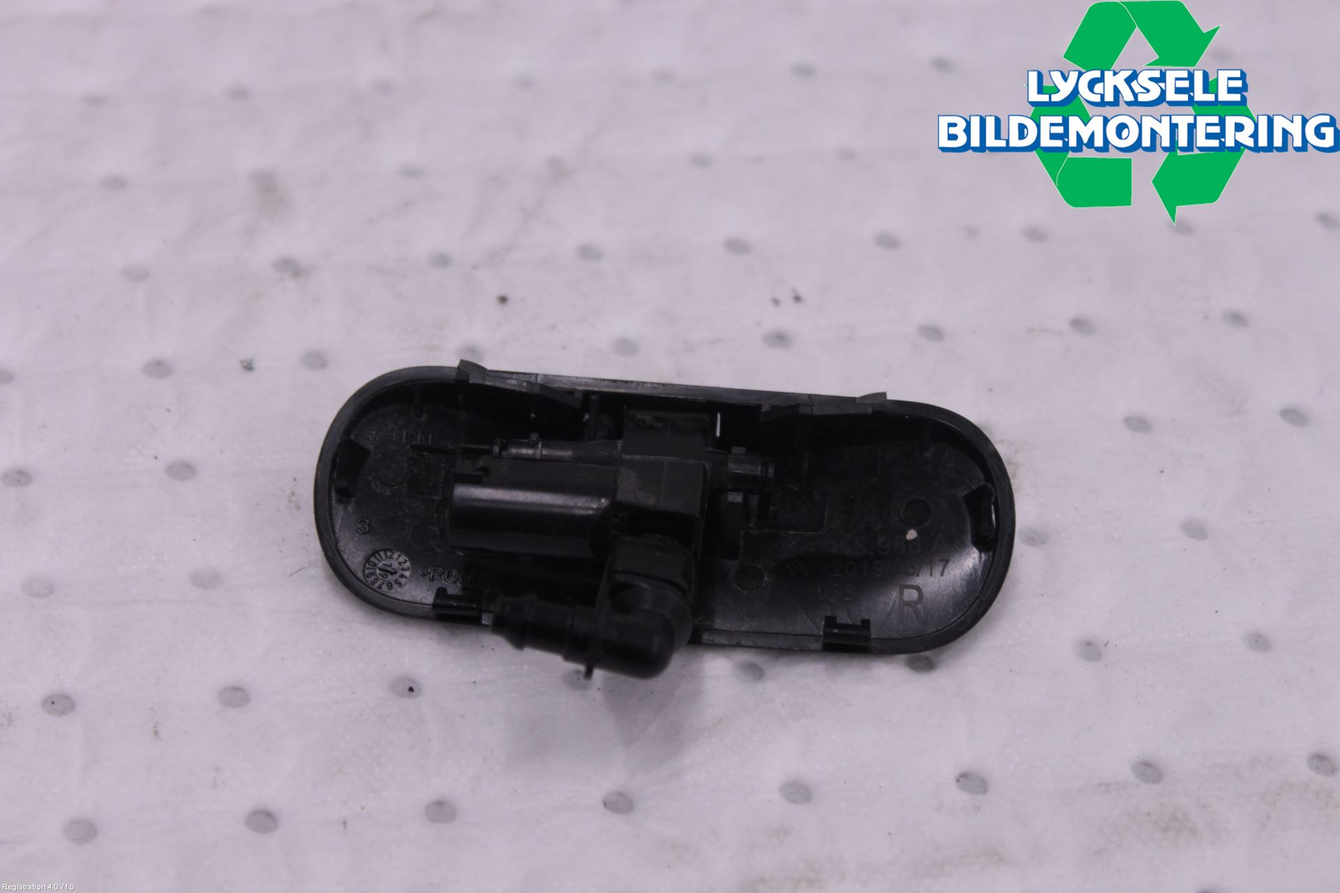 Audi A4/S4 B9 20- Spolarmunstycke Rutor