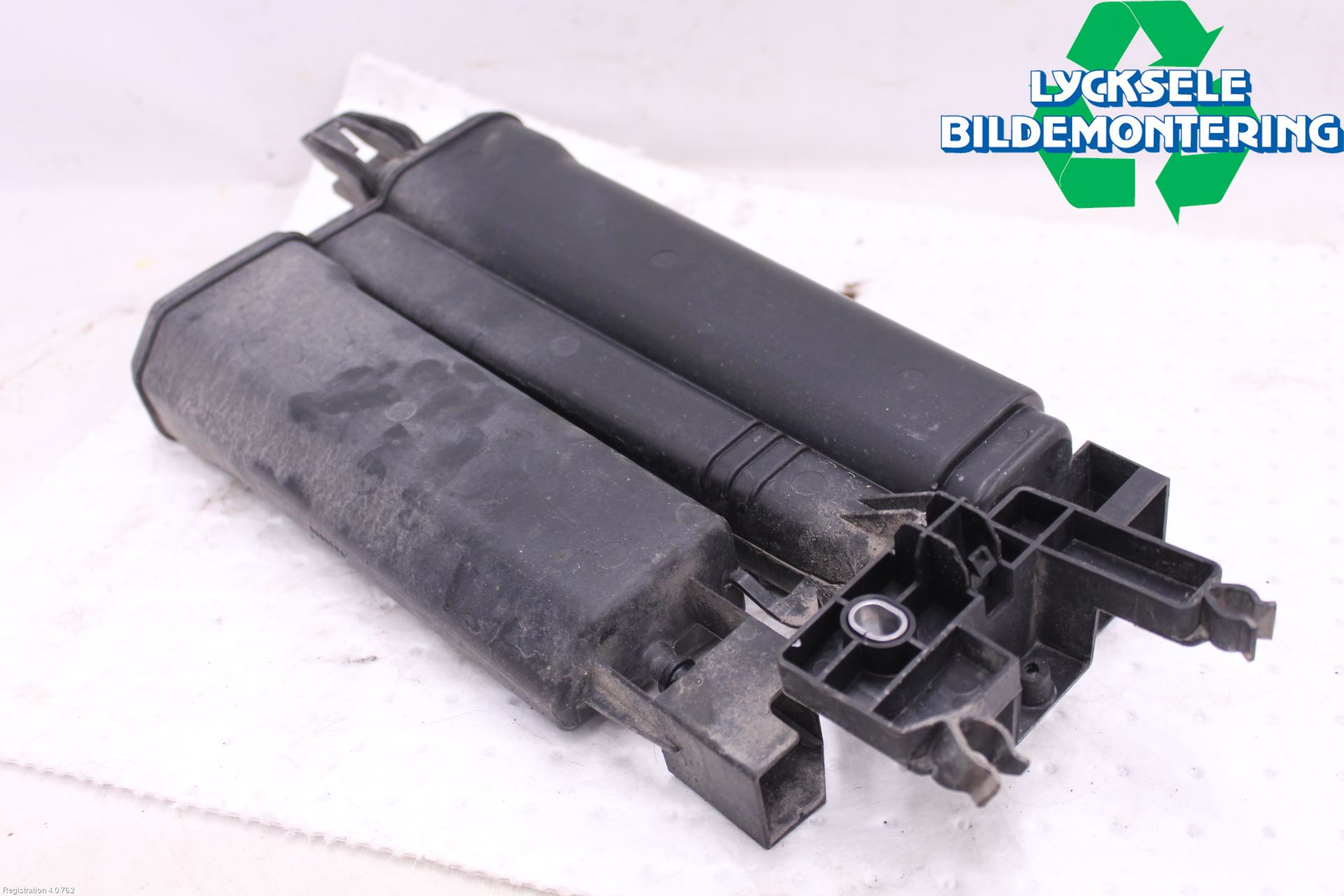 Volkswagen VW T-ROC 18- Bränsle Kolkanister