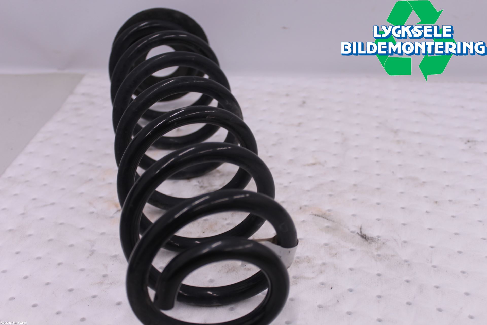 Skoda SUPERB 16-24 Fjäder Bak