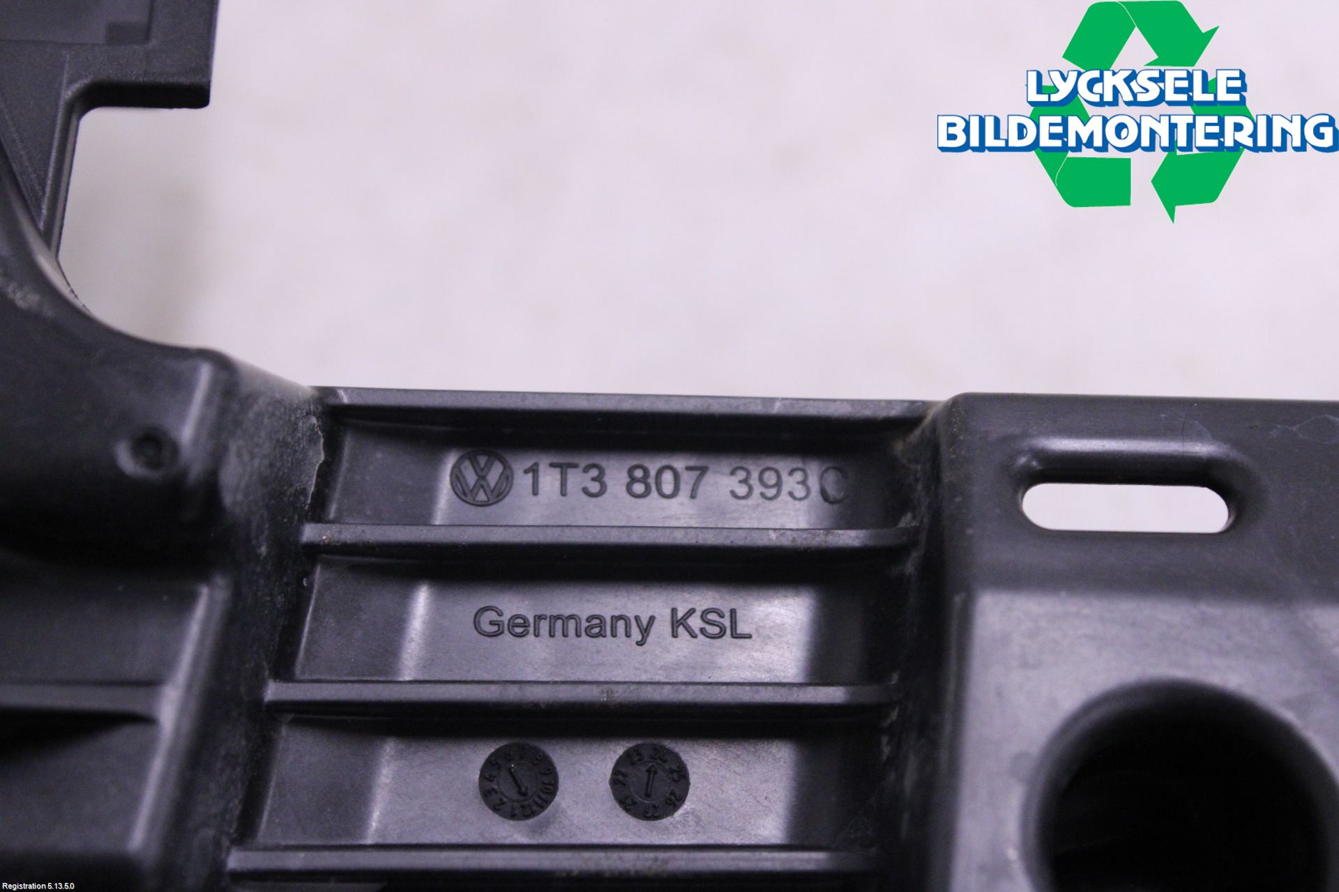 Volkswagen VW ID.5 22- Stötfångarfäste Bak Vä