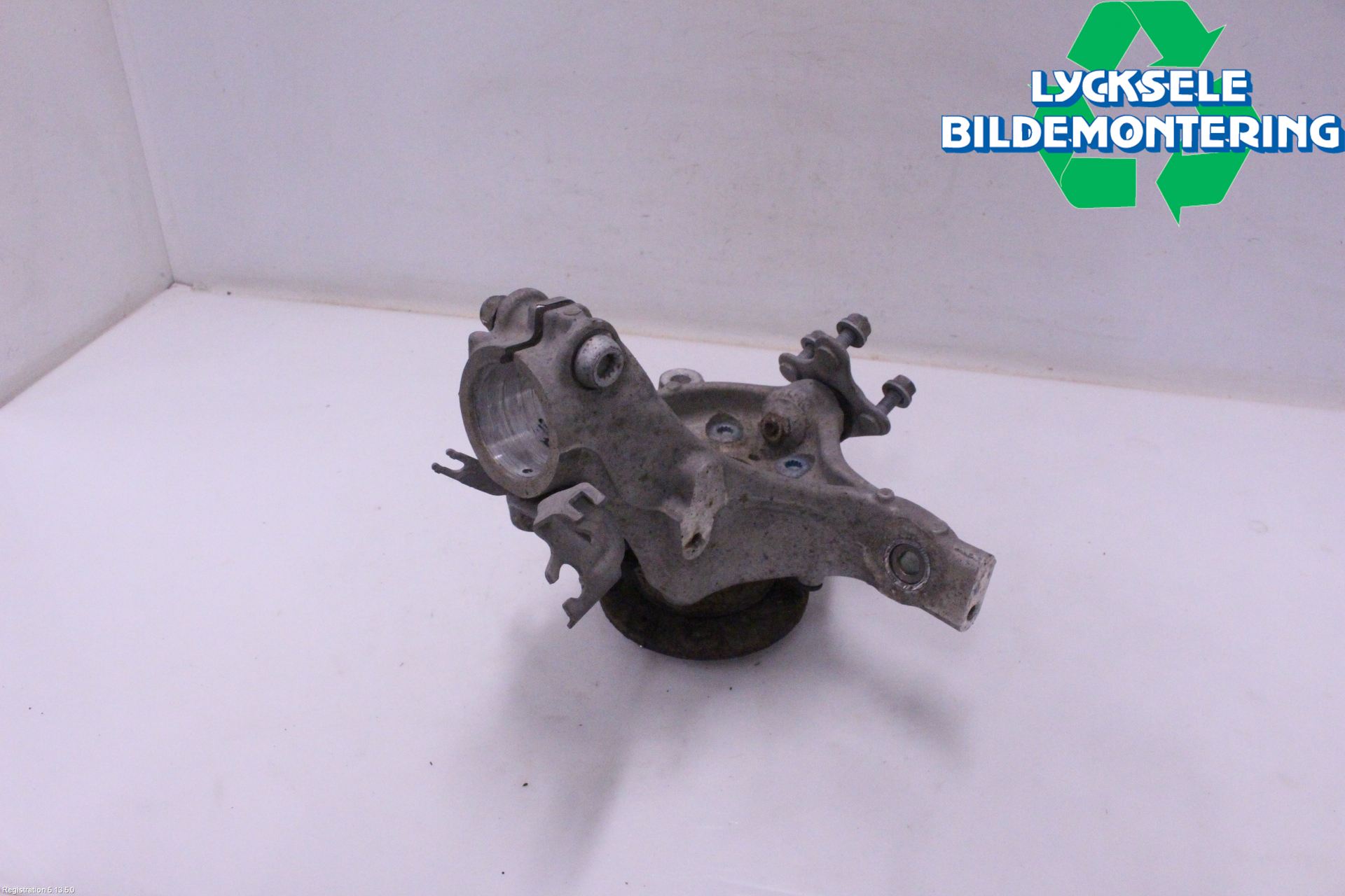 Volkswagen VW ID.4 21- Styrspindel Lagerhus Hö