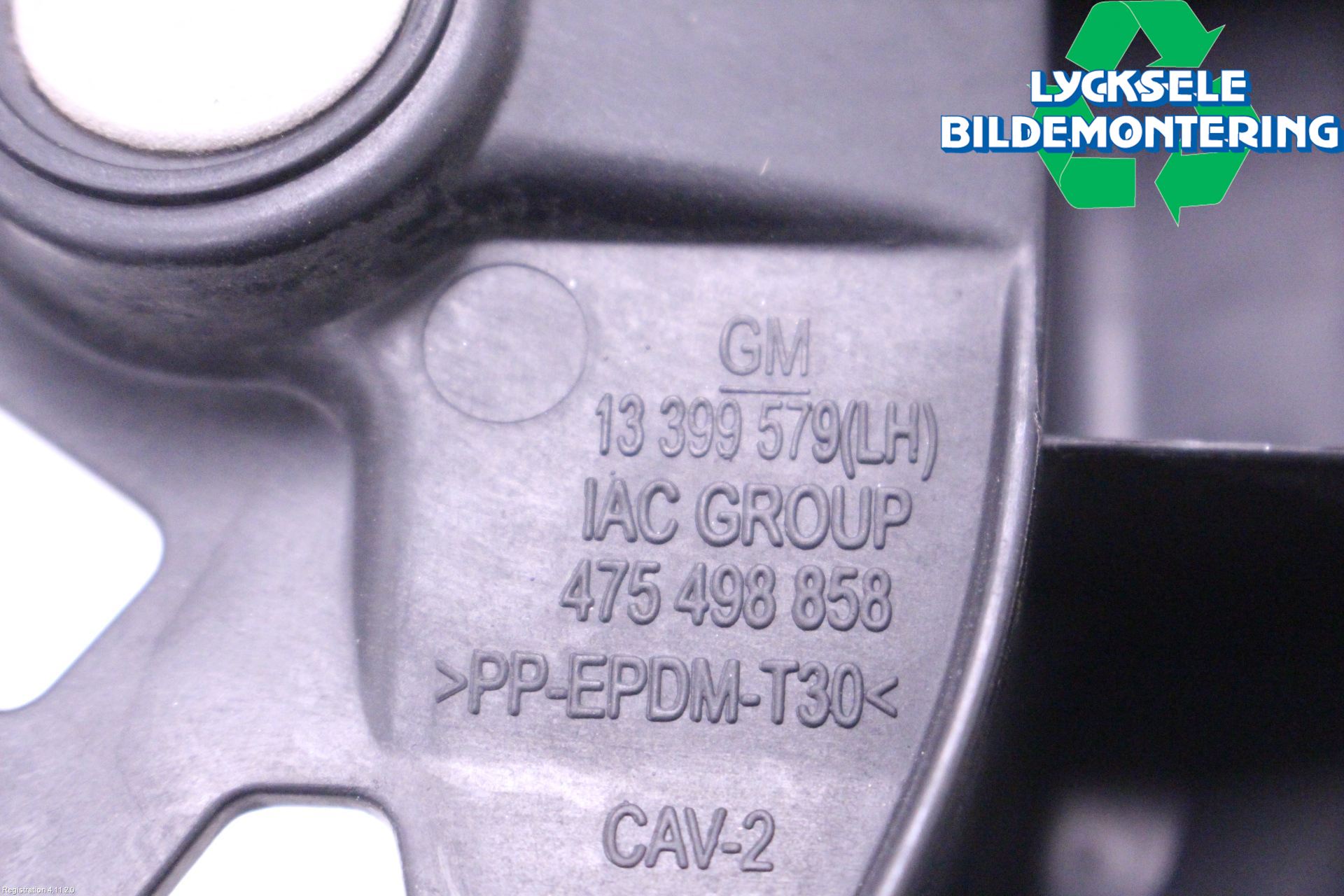 Opel CORSA E 15-19 Stötfångarfäste Bak Vä