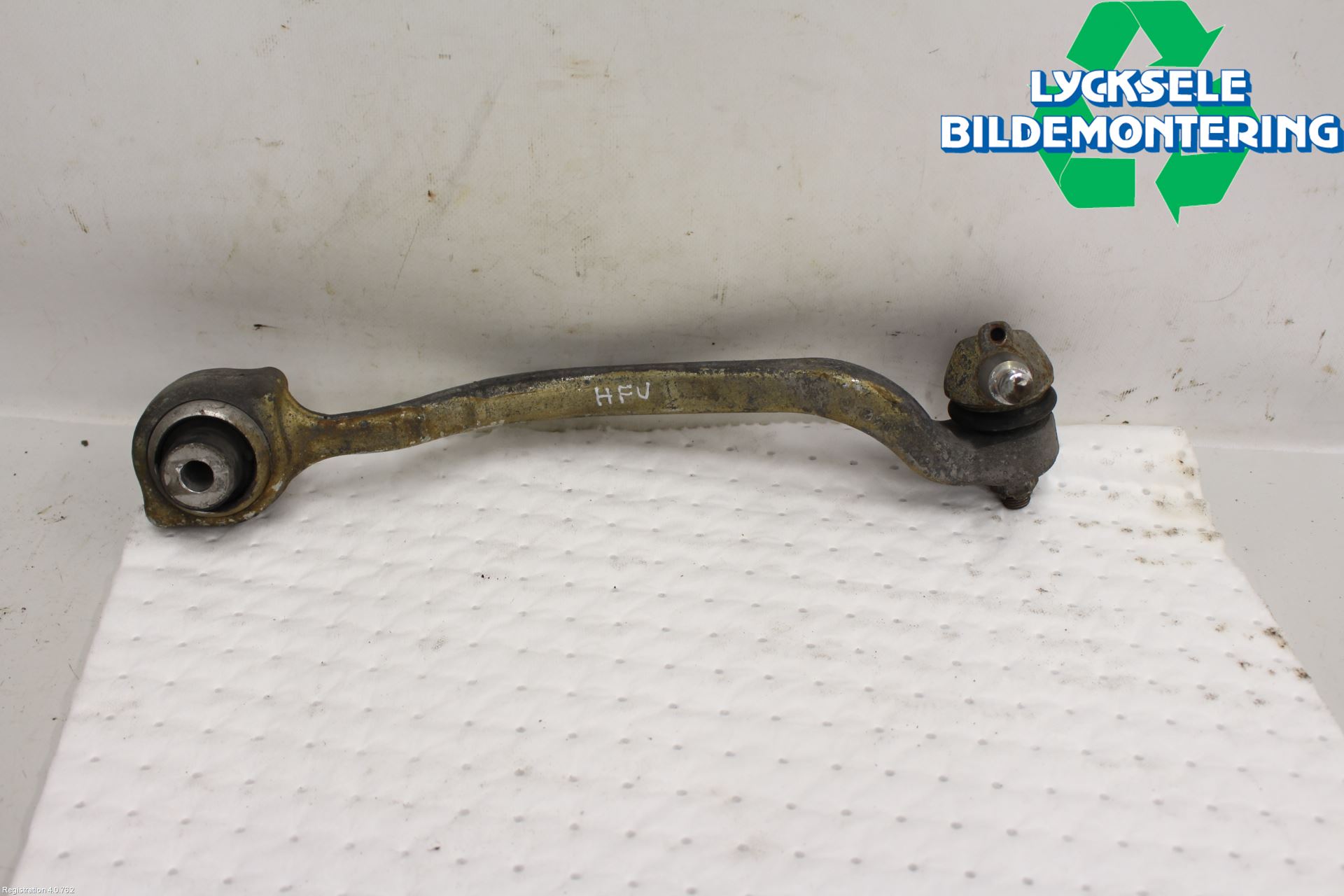 Mercedes-Benz MB E-KLASS (W212) 09-16 Bärarm Fram Undre Hö