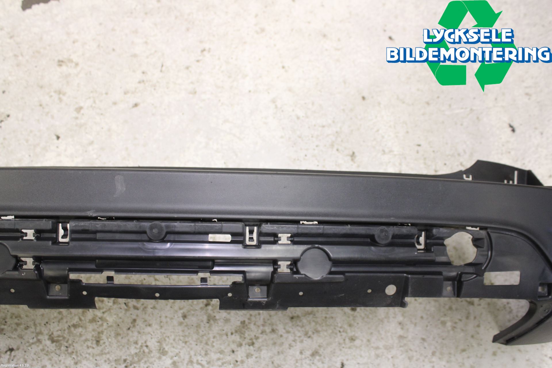 Ford KUGA 17-19 Stötfångarbeklädnad Bak