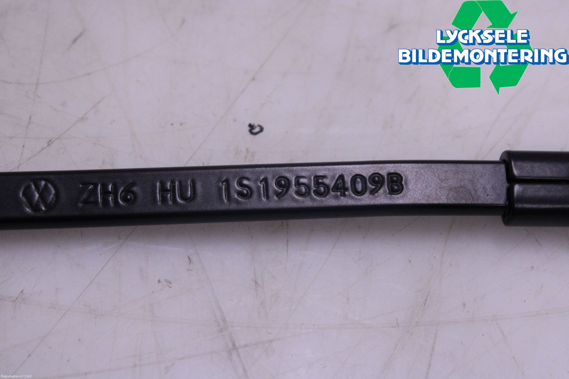 Volkswagen VW UP! / E-UP! Torkararm Armar Vindruta