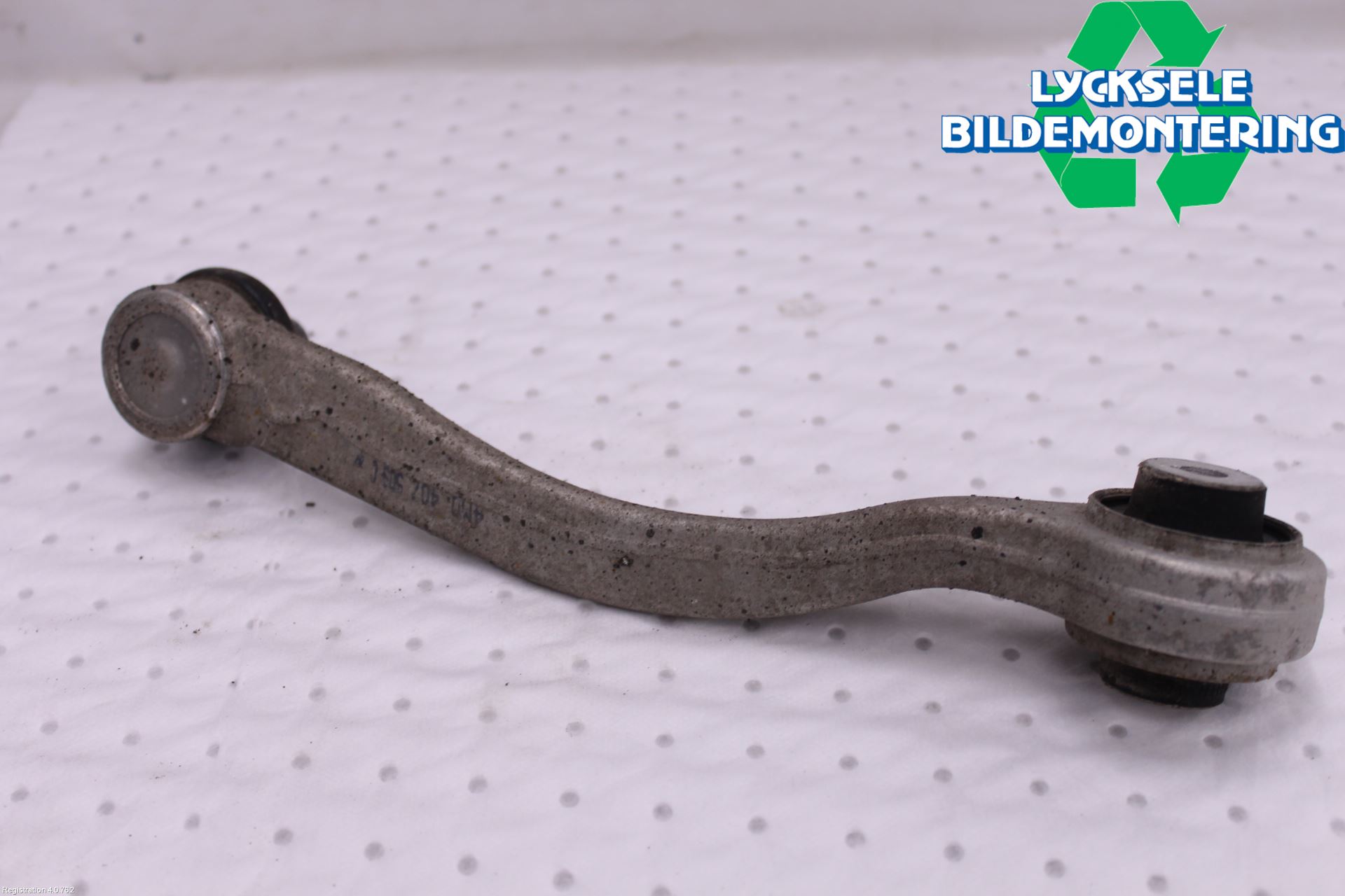 Audi A6 F2/C8 19- Bärarm Fram Övre Vä