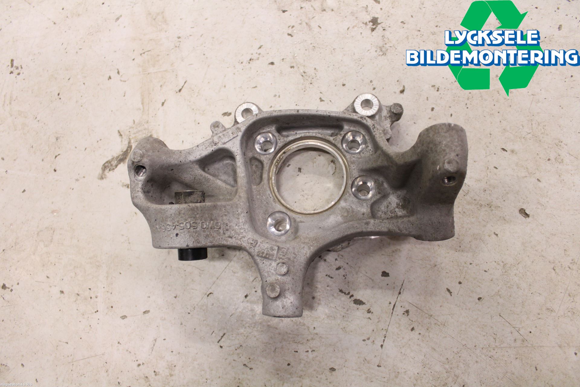 Audi A5 17- Hjullagerhus-Spindel Hö B