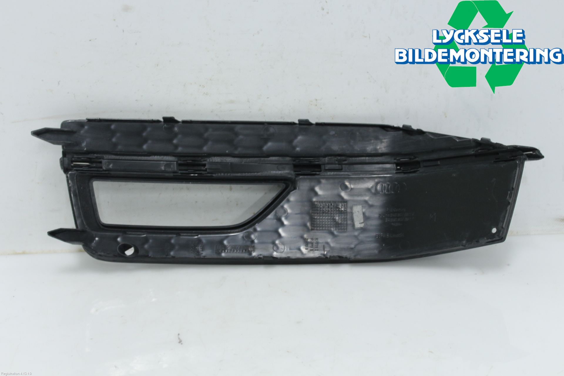 Audi A4 12-15 Dimljussarg Fram