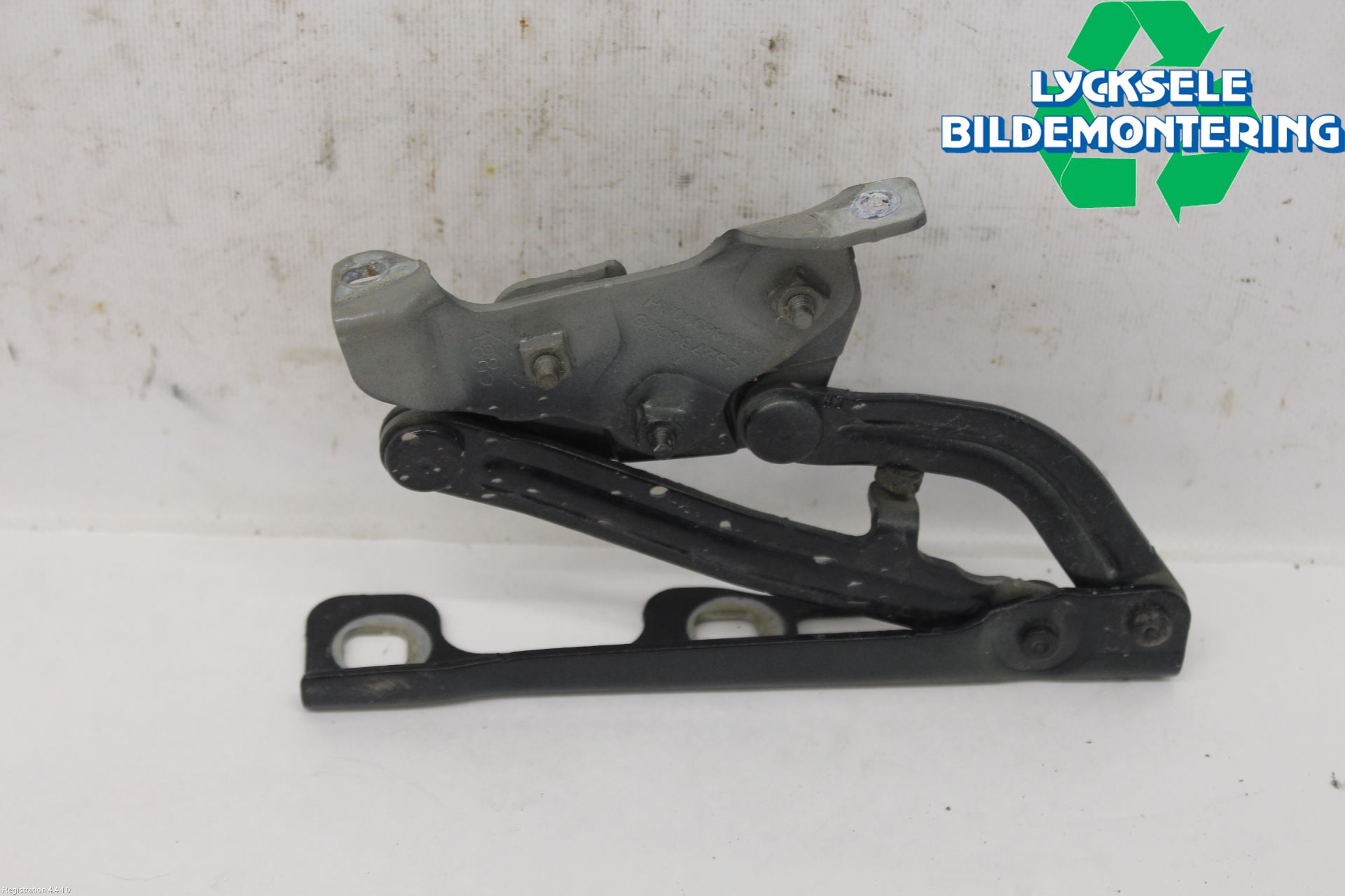 Opel CORSA E 15-19 Huvgångjärn