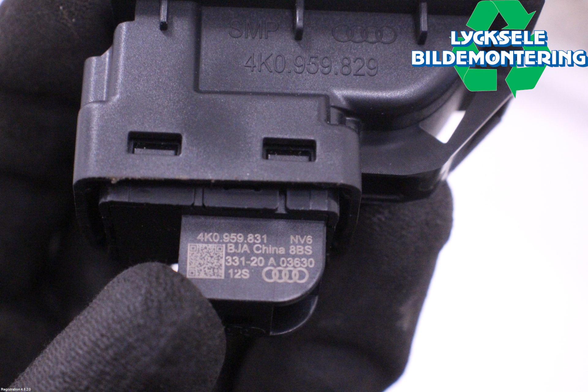 Audi A6 F2/C8 19- Strömställare Baklucka