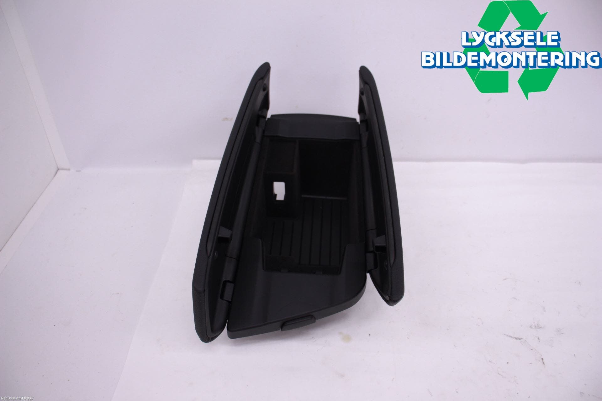 BMW 5 G30/G31/F90 17-23 Inredning Armstöd