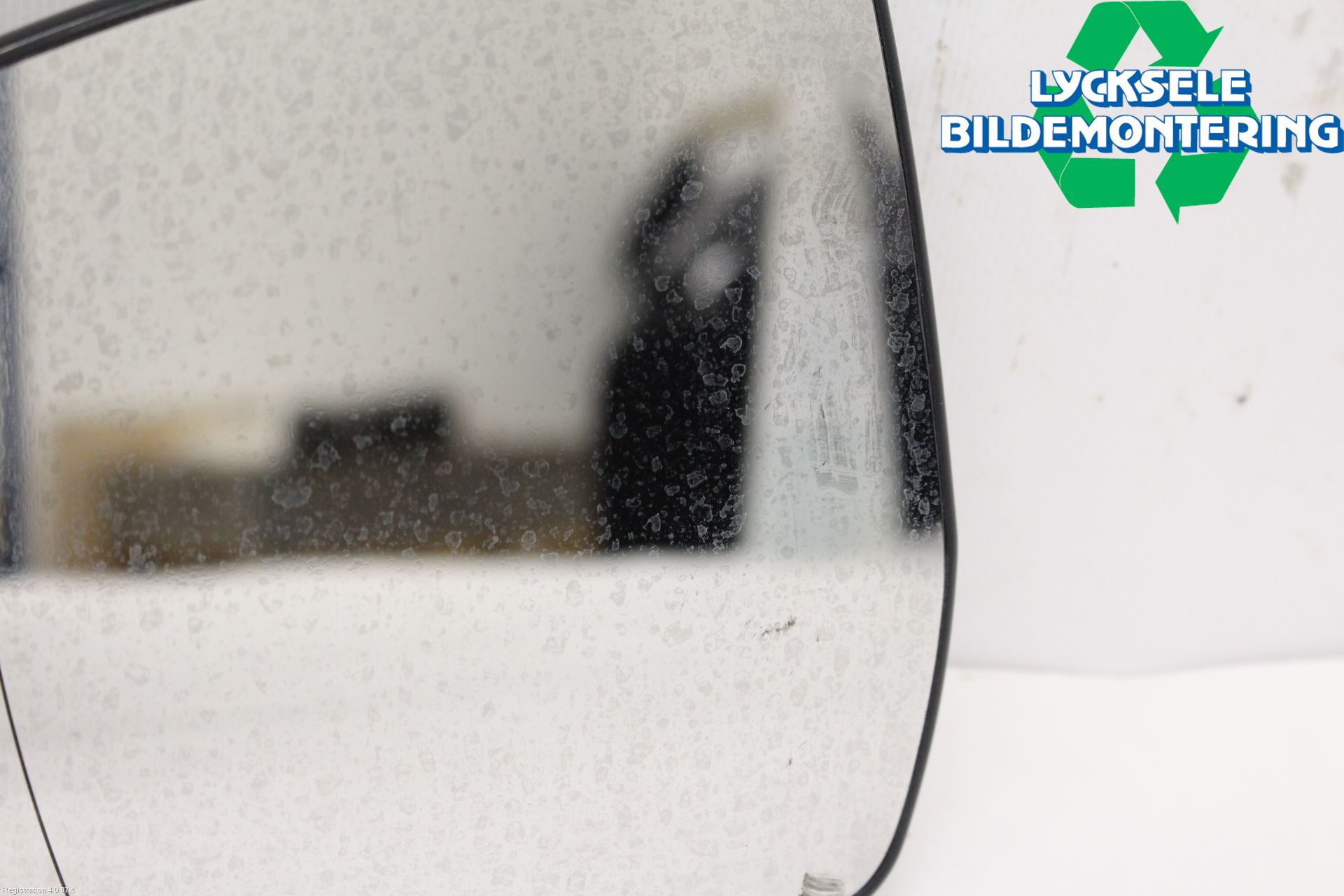 Ford FOCUS 15-18 Spegelglas Vä