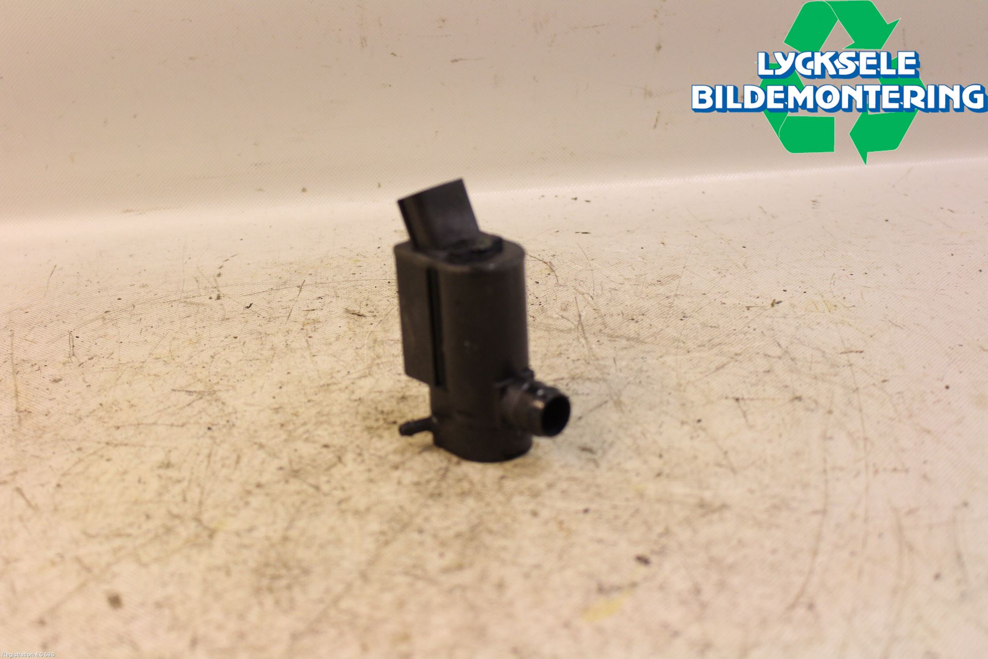 Toyota HI-ACE 06-12 Spolarpump Vindruta