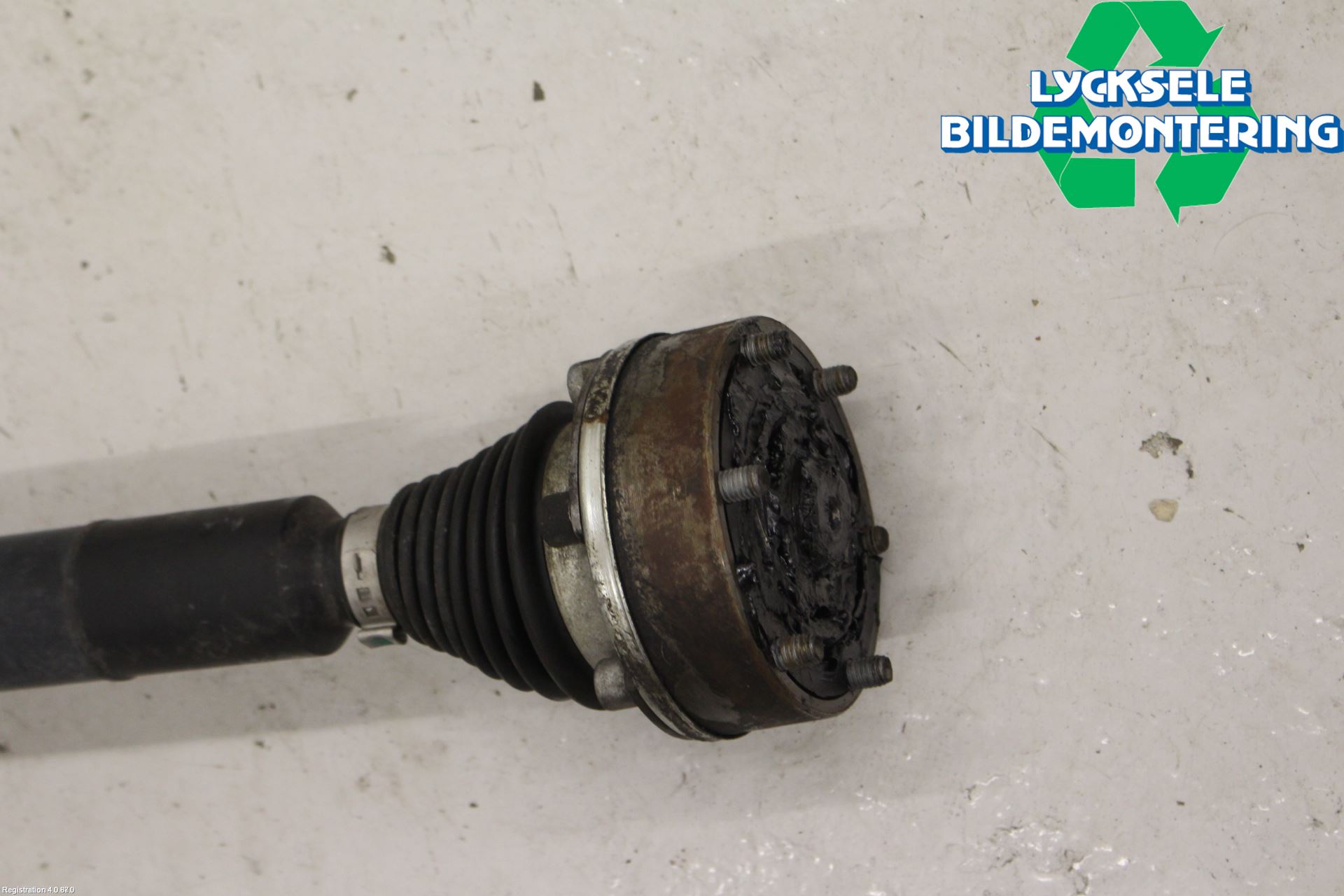 Audi A3/S3 05-13 Drivaxel Fram Höger