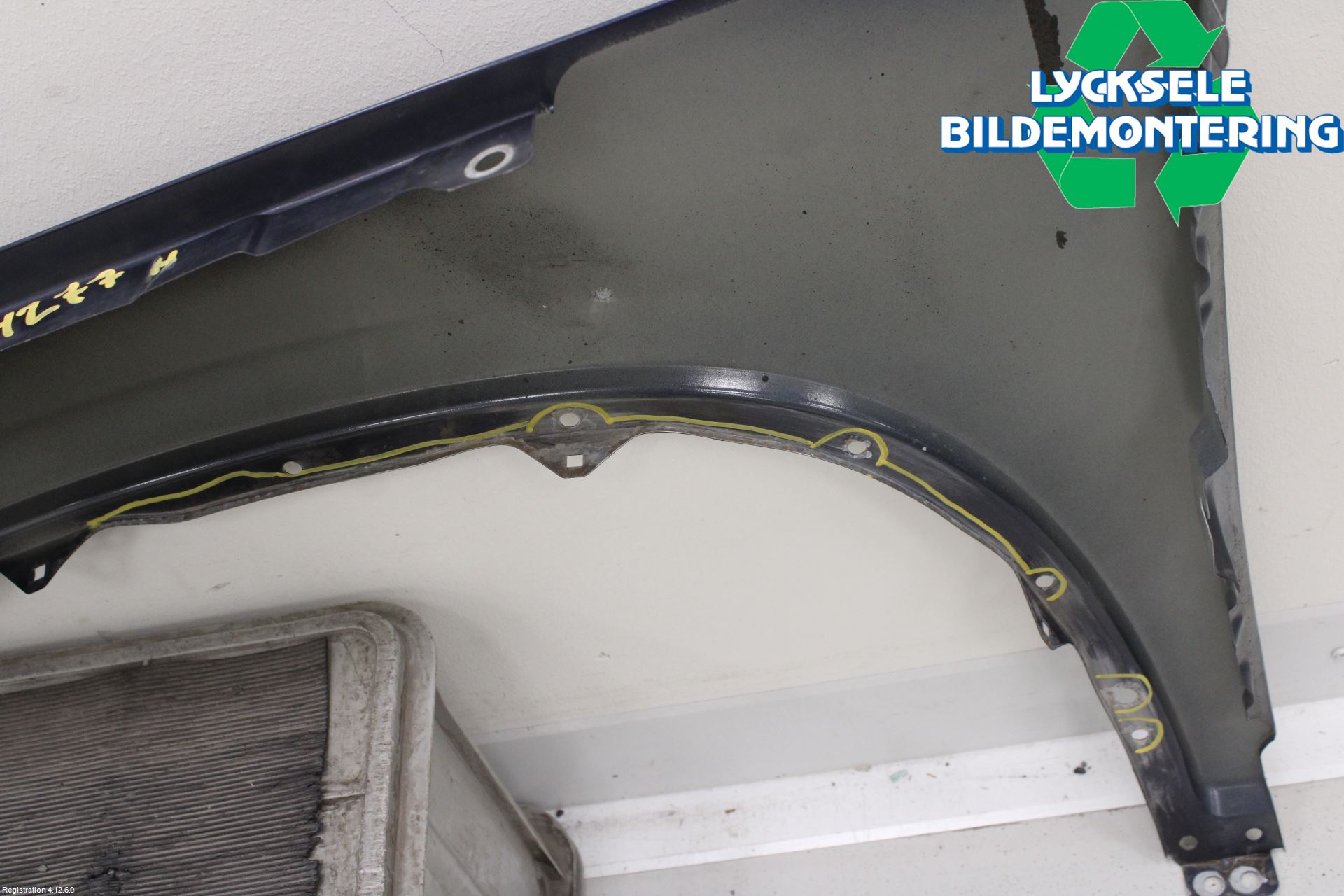 Volkswagen VW TIGUAN 07-16 Skärm Fram Höger