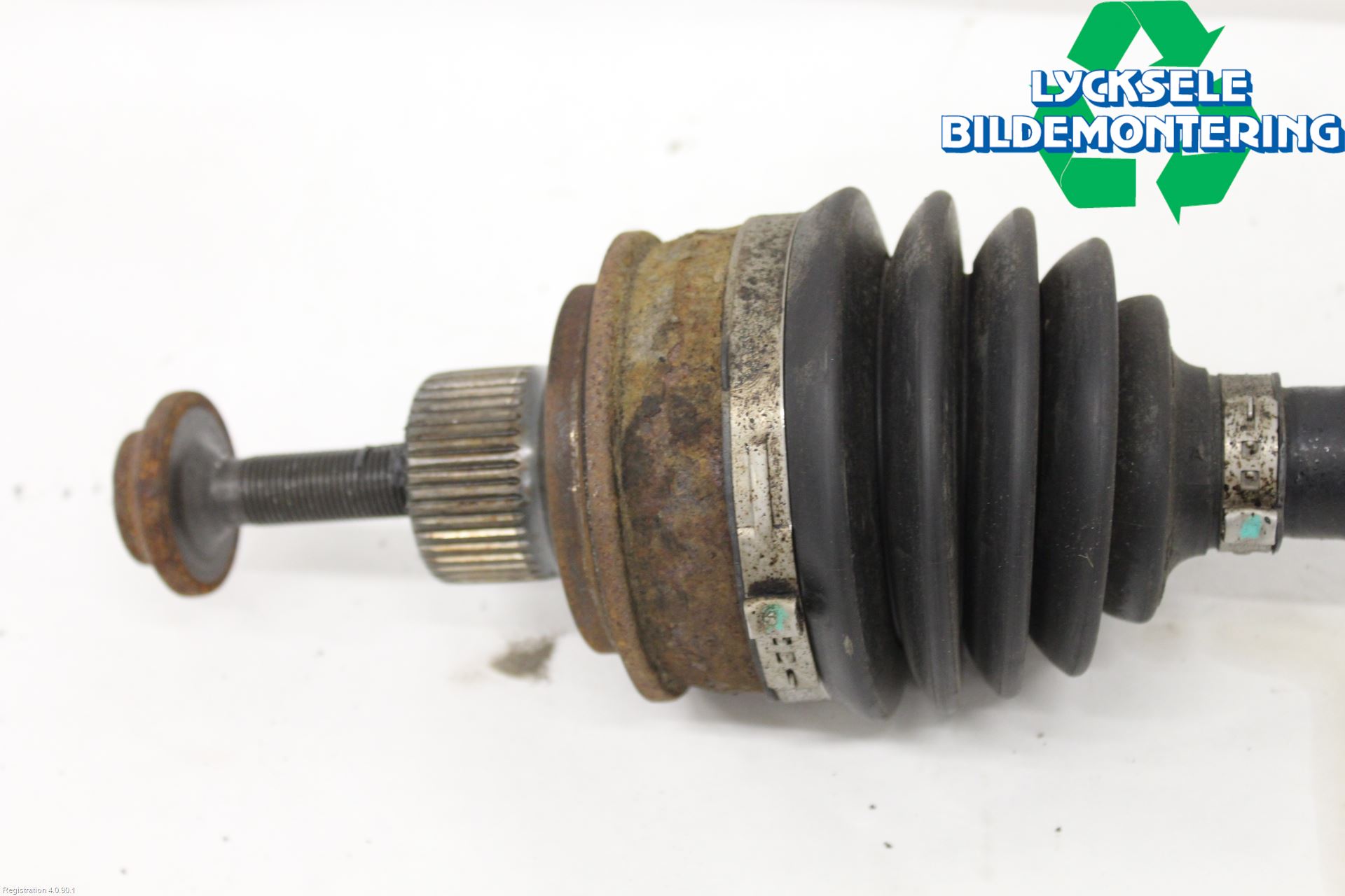 Volkswagen VW TOUAREG CR 18- Drivaxel Fram Vänster