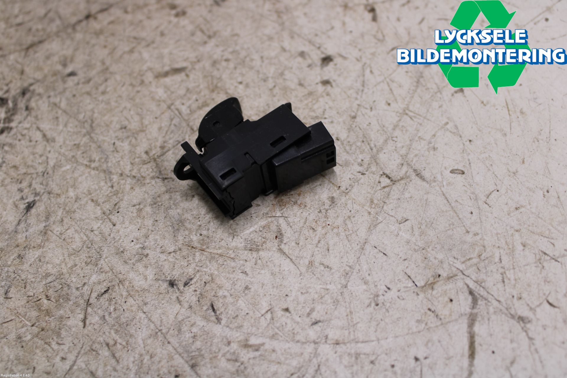 Volvo V90 17->> Strömställare Elhiss