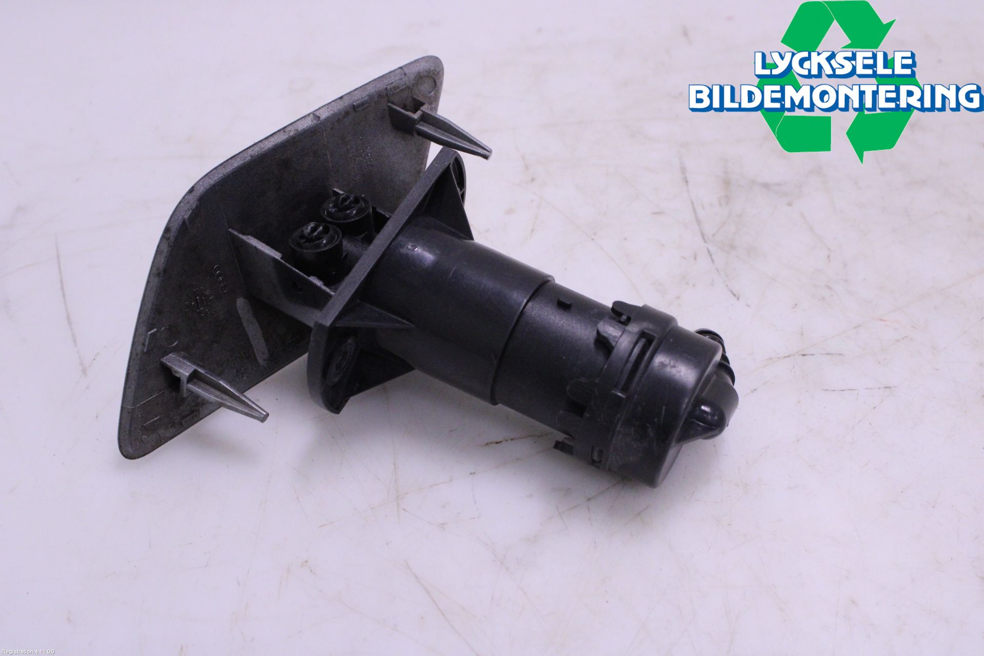 Audi ALLROAD 06-11 Spolarmunstycke Strålkastare