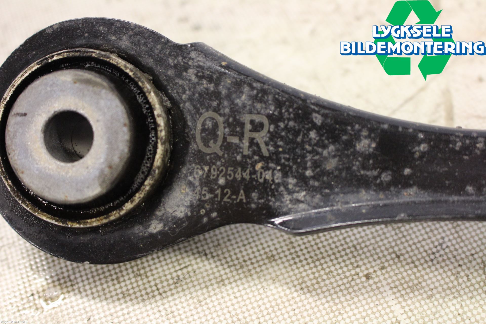 BMW 1 F20/F21 11-19 Bärarm Bak Övre Höger