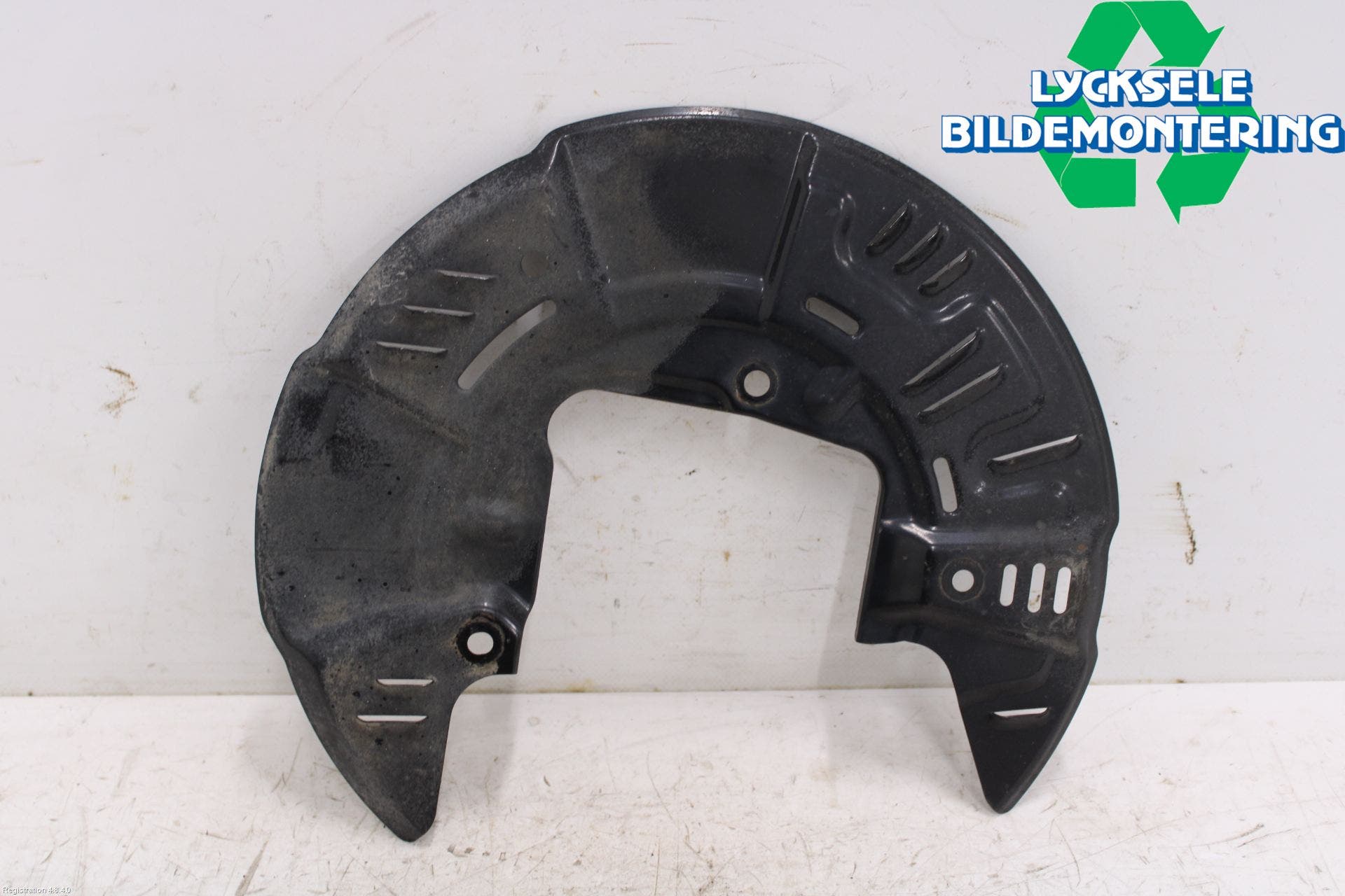 Subaru OUTBACK 21- Bromssköld Fram